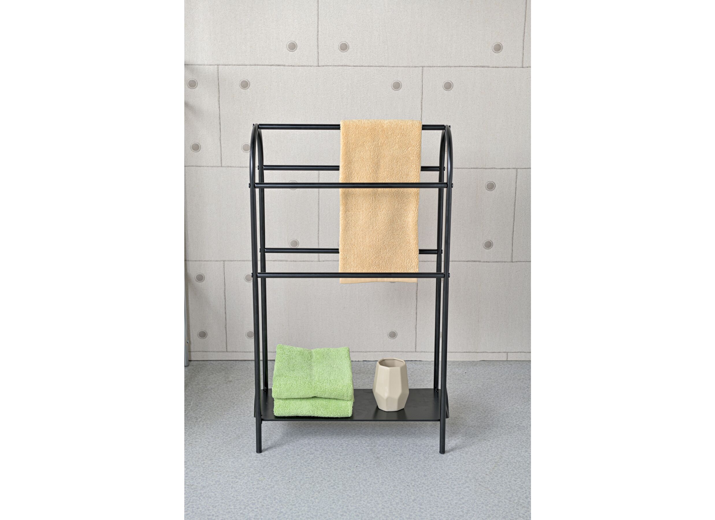 Foto ambiance - Porte-serviettes à poser Arch 43.4x20.9x75-métal-noir