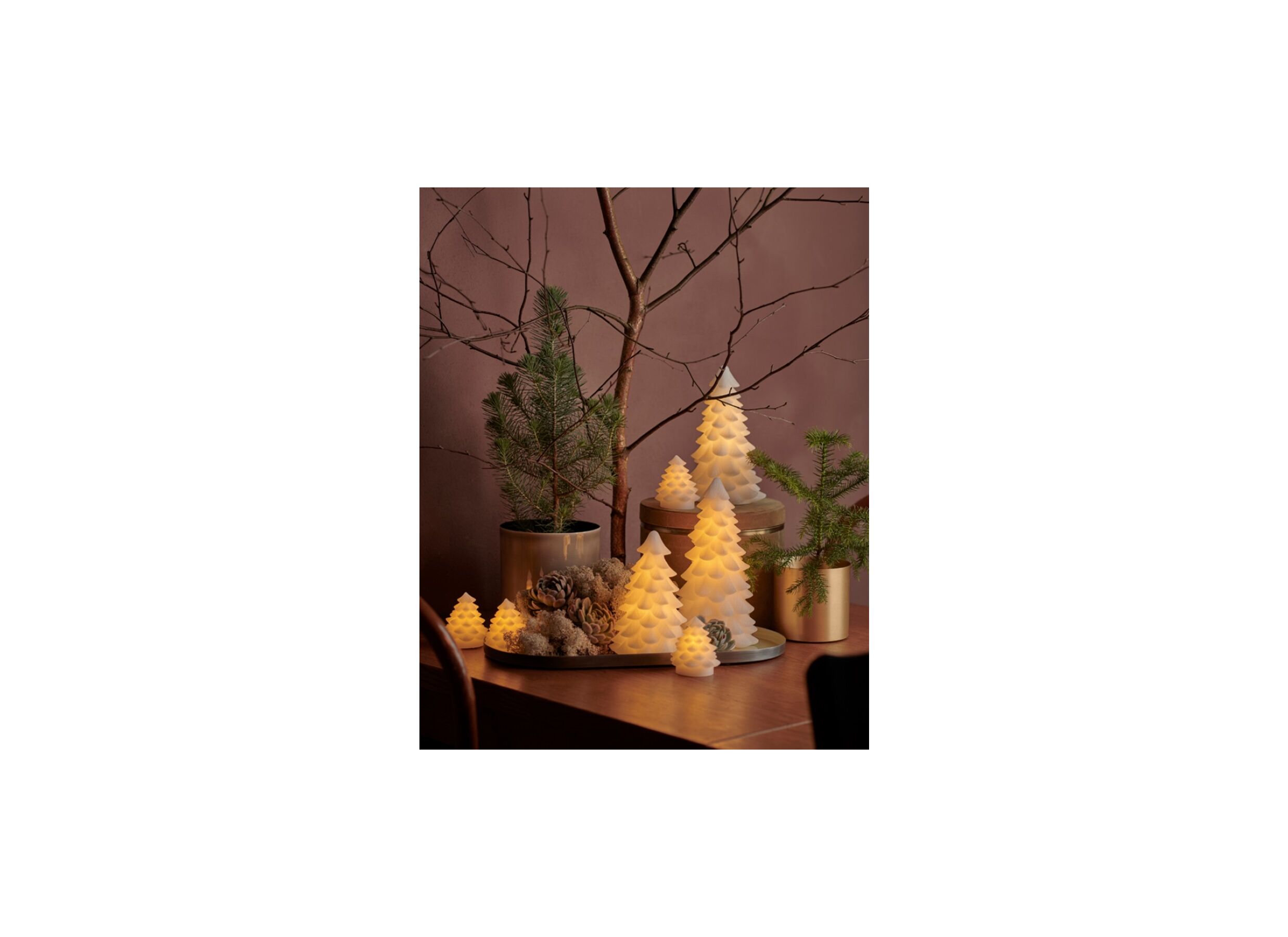 Sfeerfoto - Kerstboom Carla LED H7cm set van 4