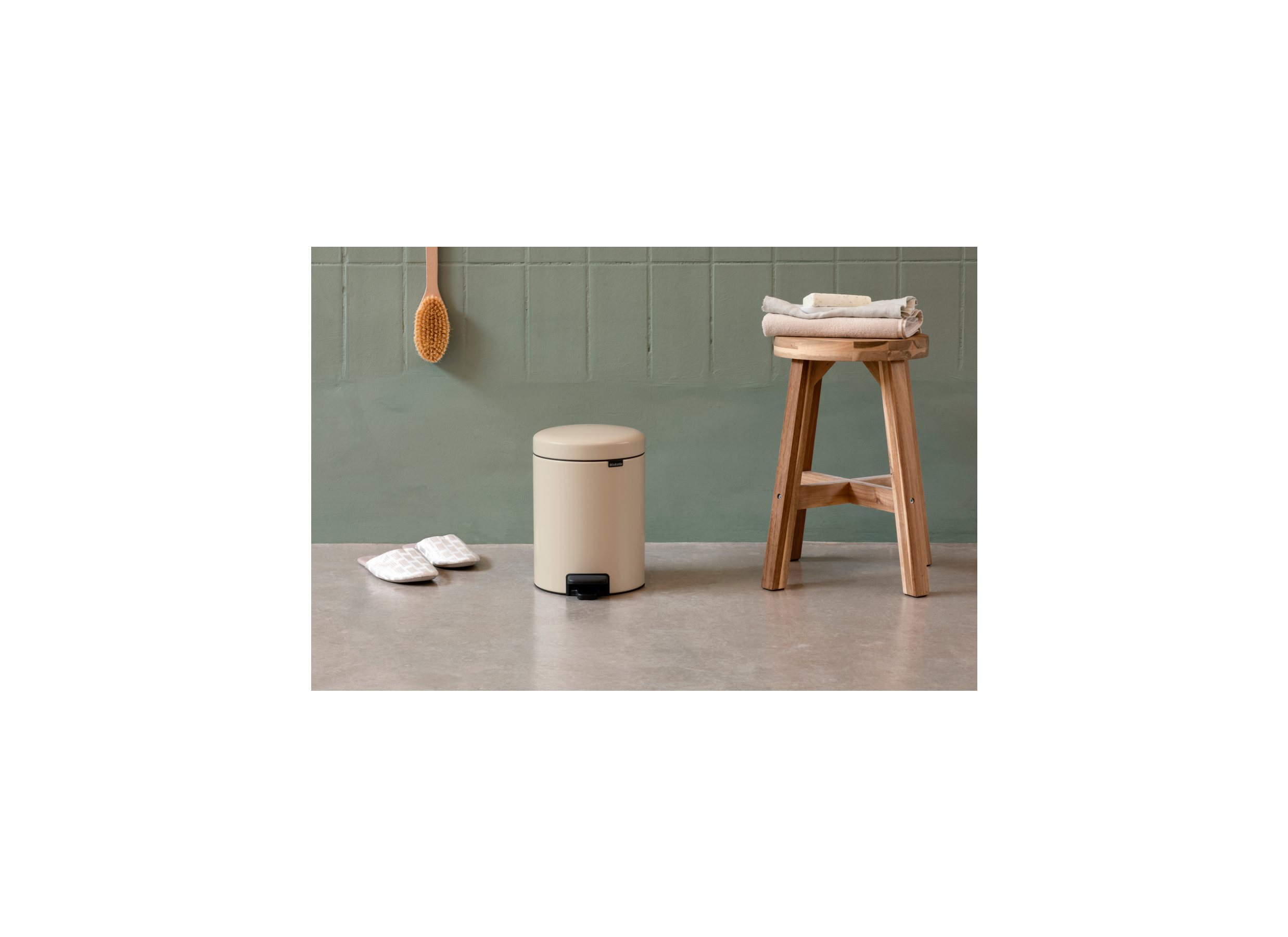 Foto ambiance - Poubelle à pédale NewIcon Brabantia 3L soft beige