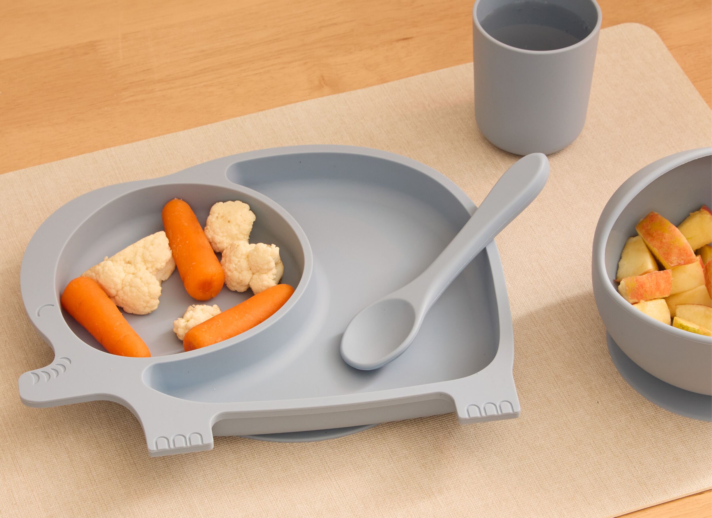 Foto ambiance - Vaisselle enfant Éléphant 6 pièces - silicone - bleu