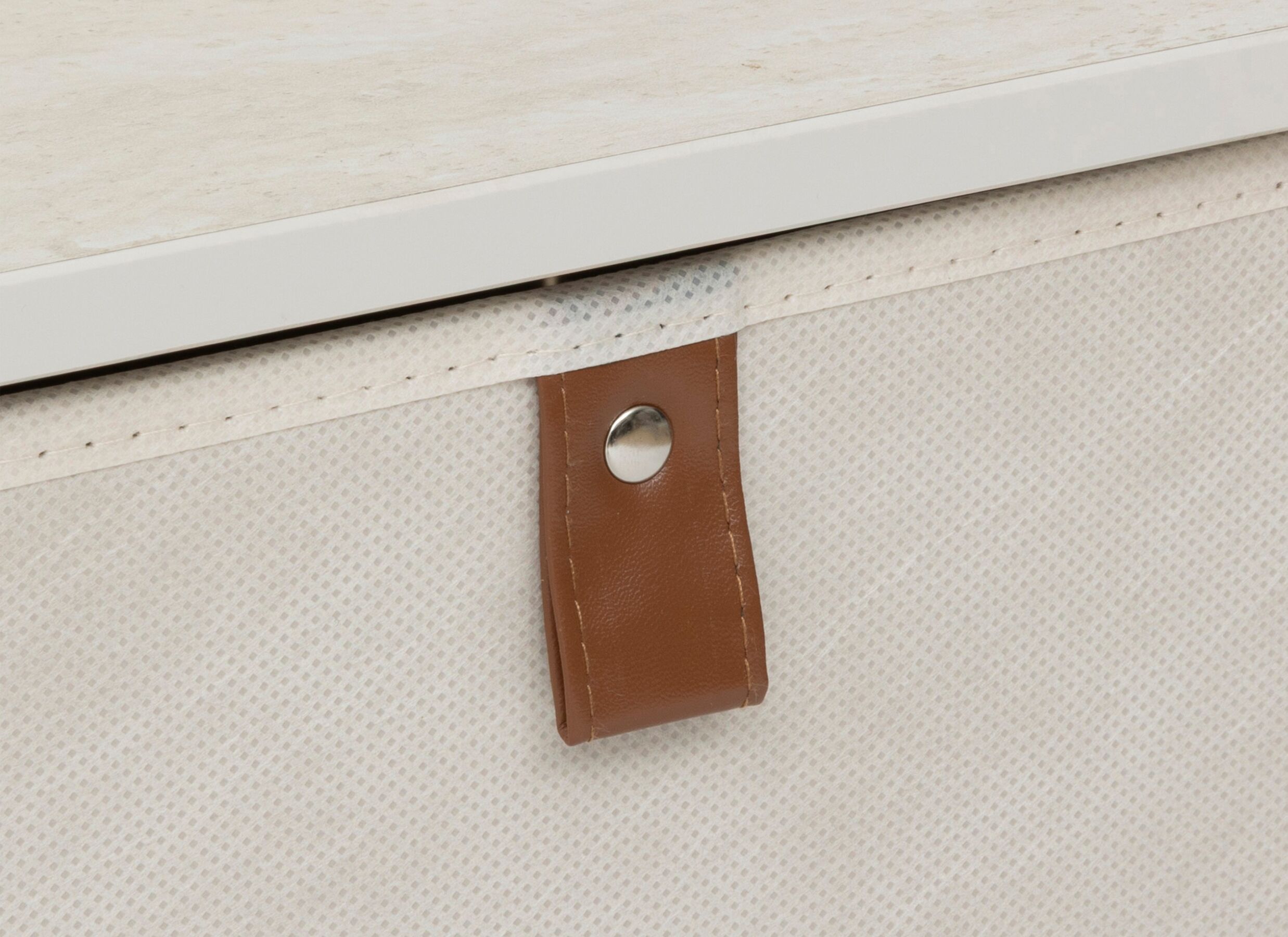 Detail - Commode Tissa 45x30x73cm - acier & MDF - beige