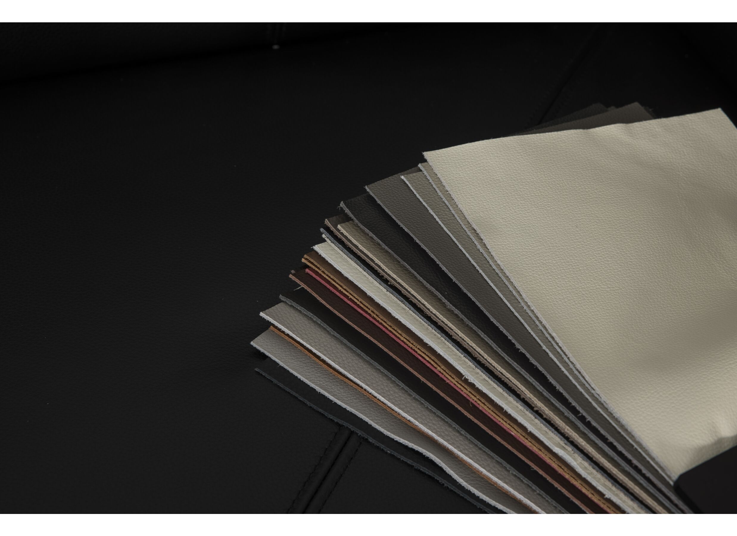 Canapé d'angle Billy 305x243cm - cuir - noir avec relax