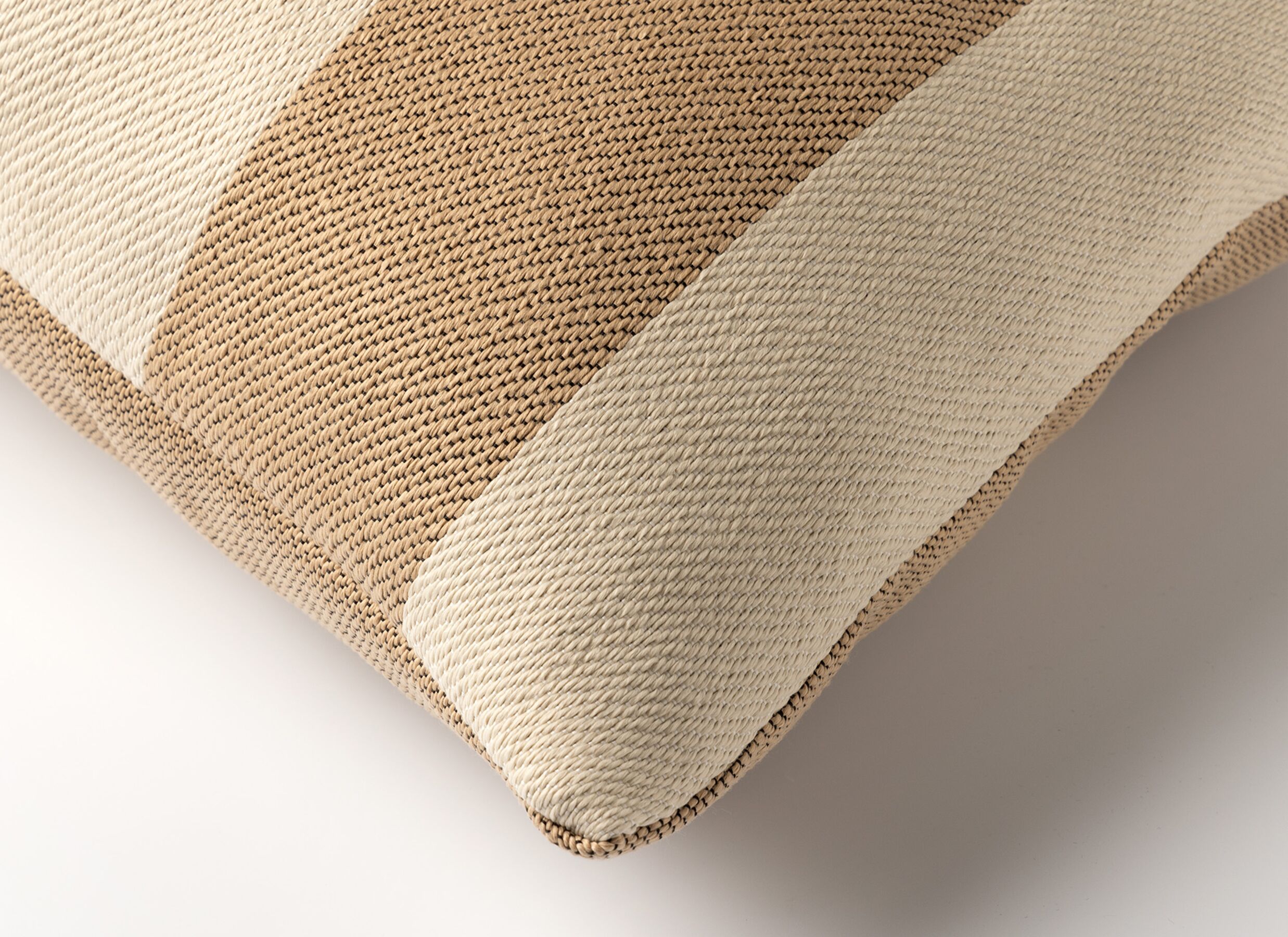 Detailfoto - Kussen Osk Cyrus 30x50cm - polyester - irish cream