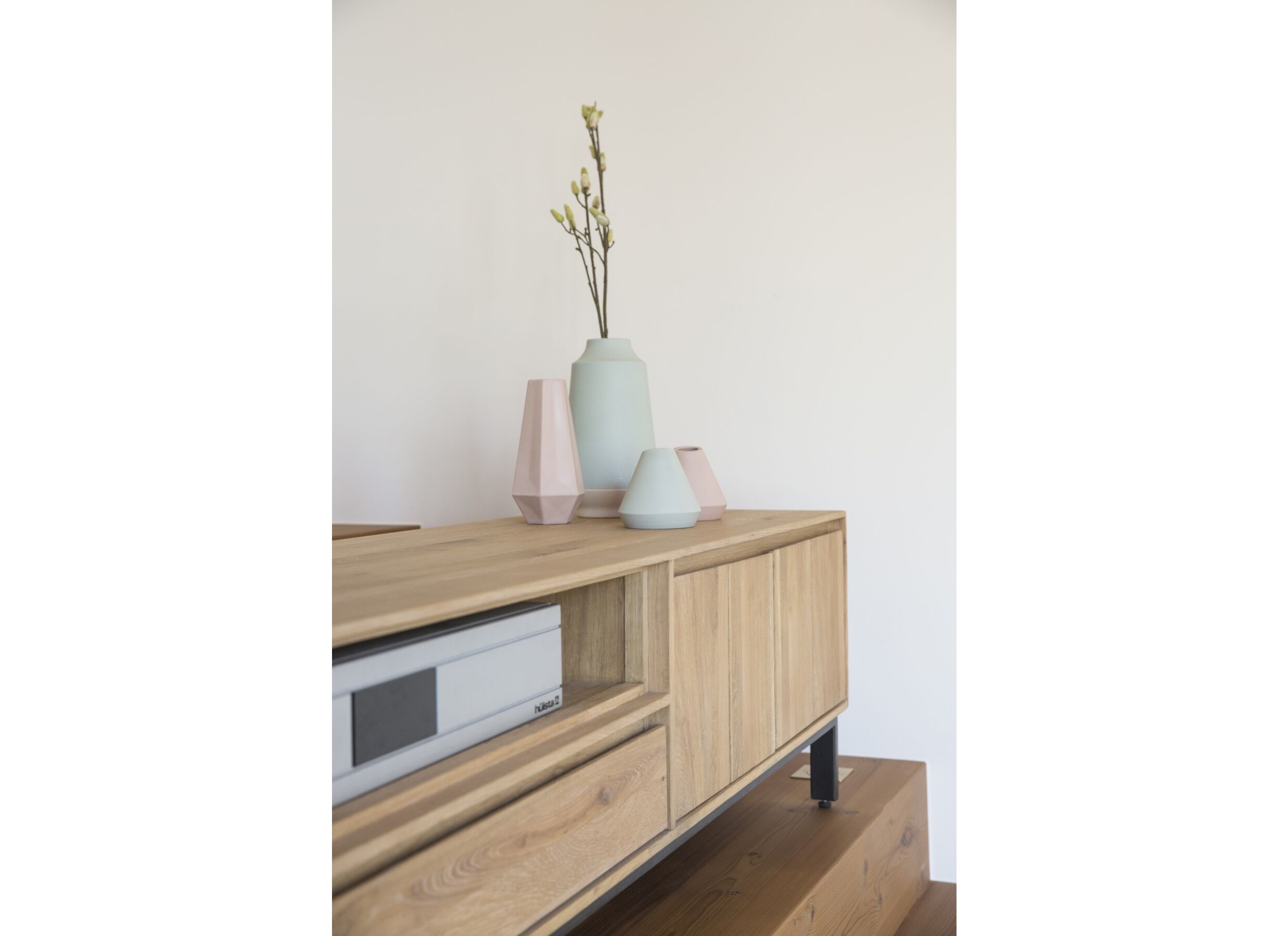 Tv-meubel Polar 145cm - eik massief & fineer & decor - naturel