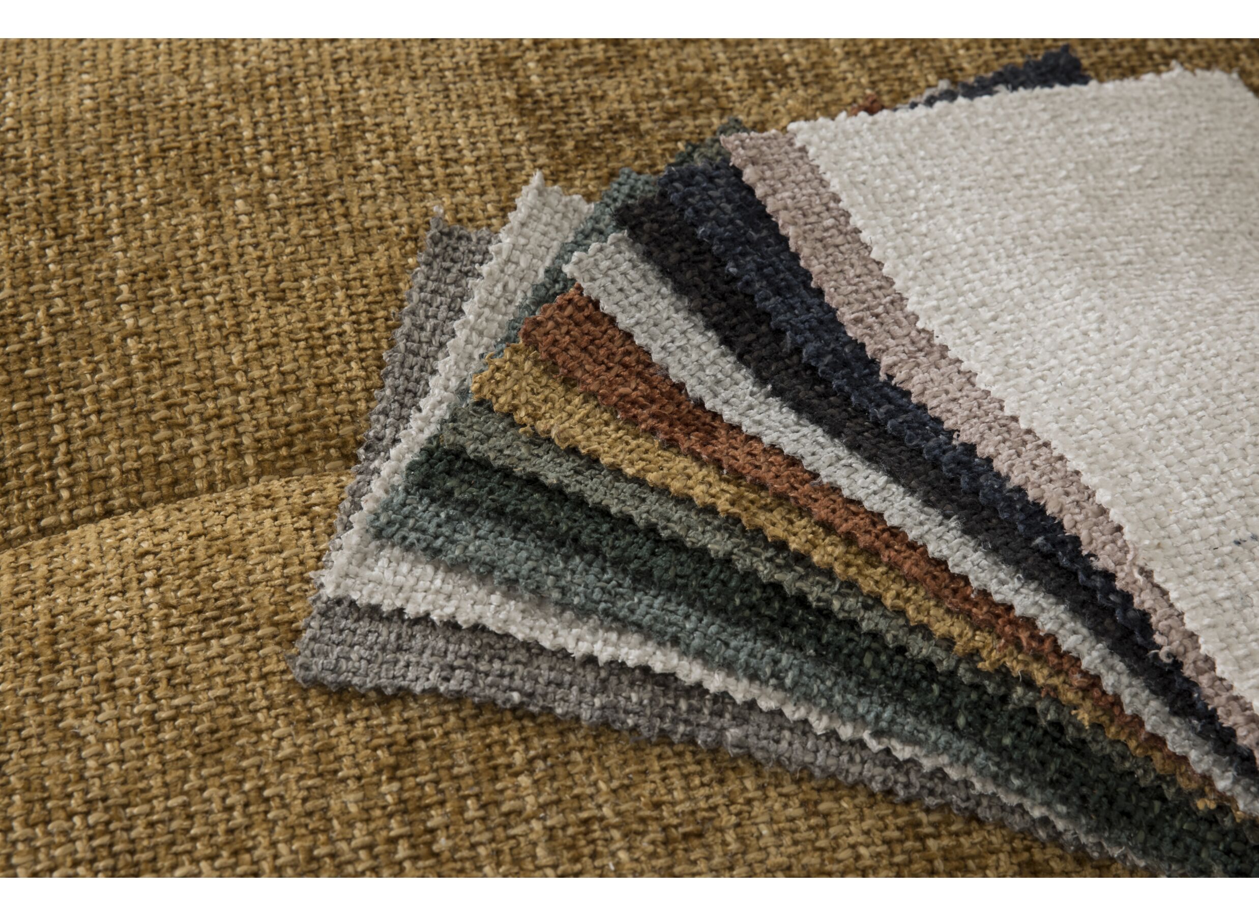 Couleurs - Canapé d'angle Vardy 362x173cm - tissu - moutarde
