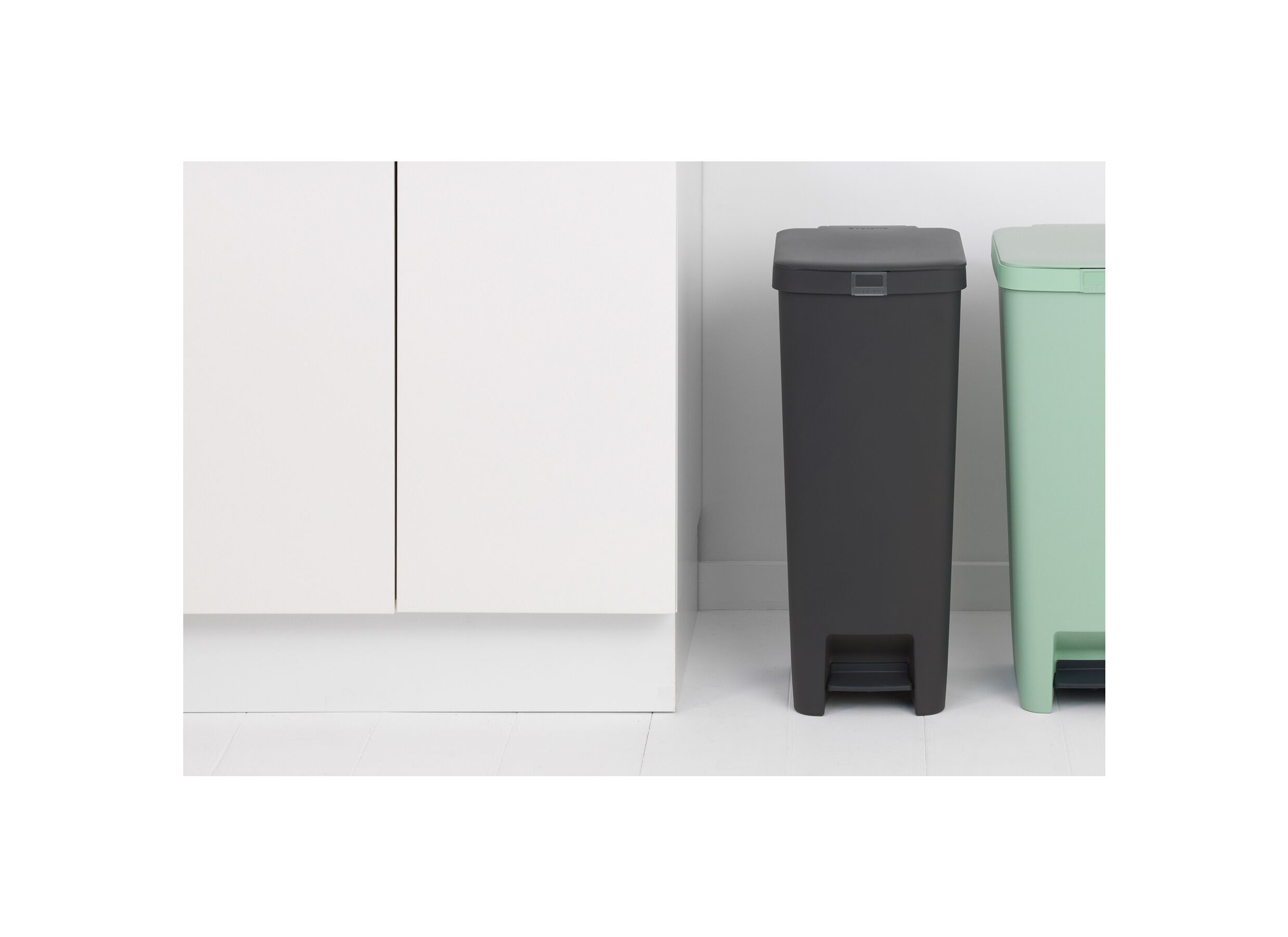 Pedaalemmer StepUp Brabantia 40L donkergrijs