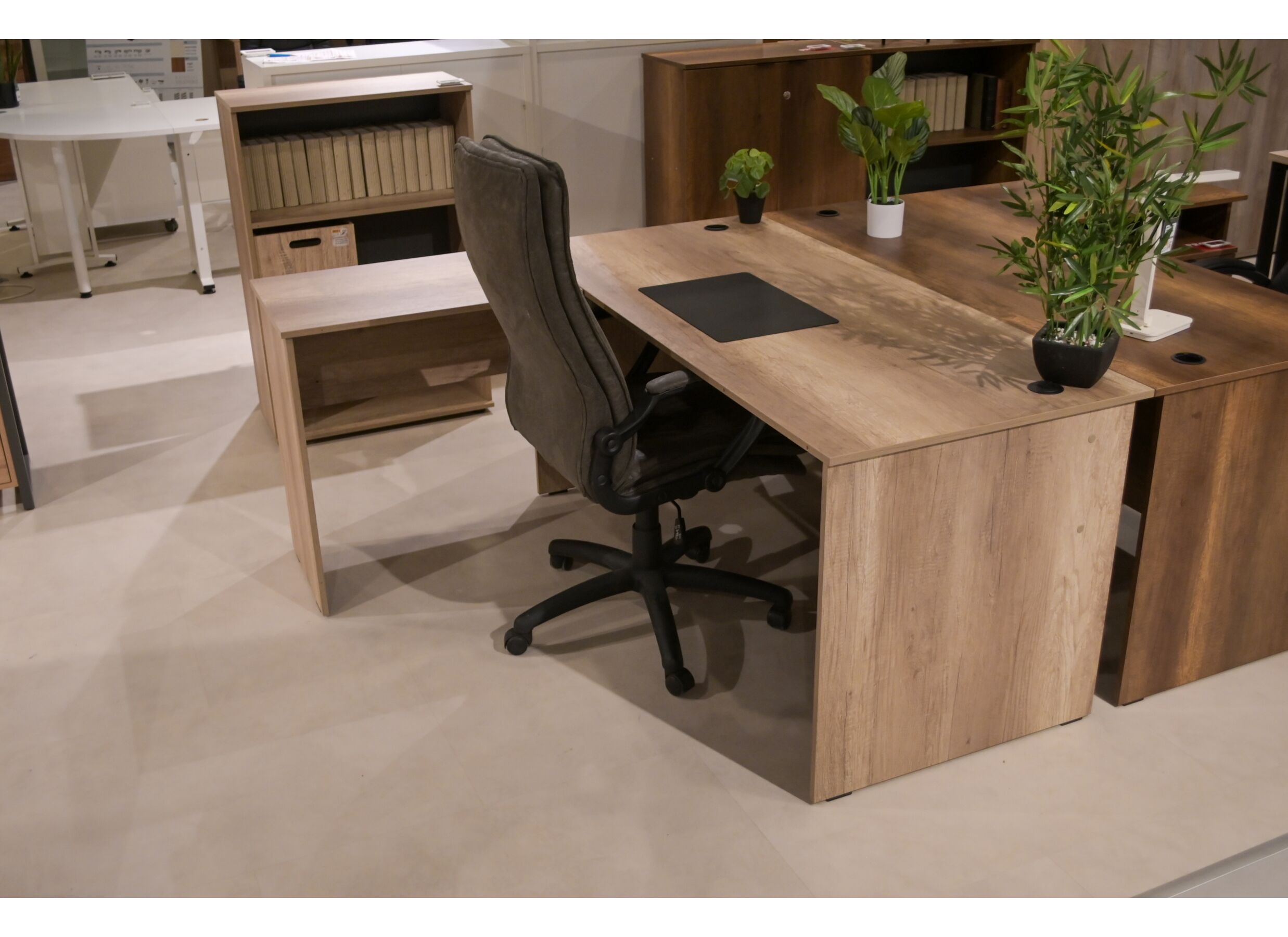 Hoekbureau Merida 160x144x75cm - melamine - bruin