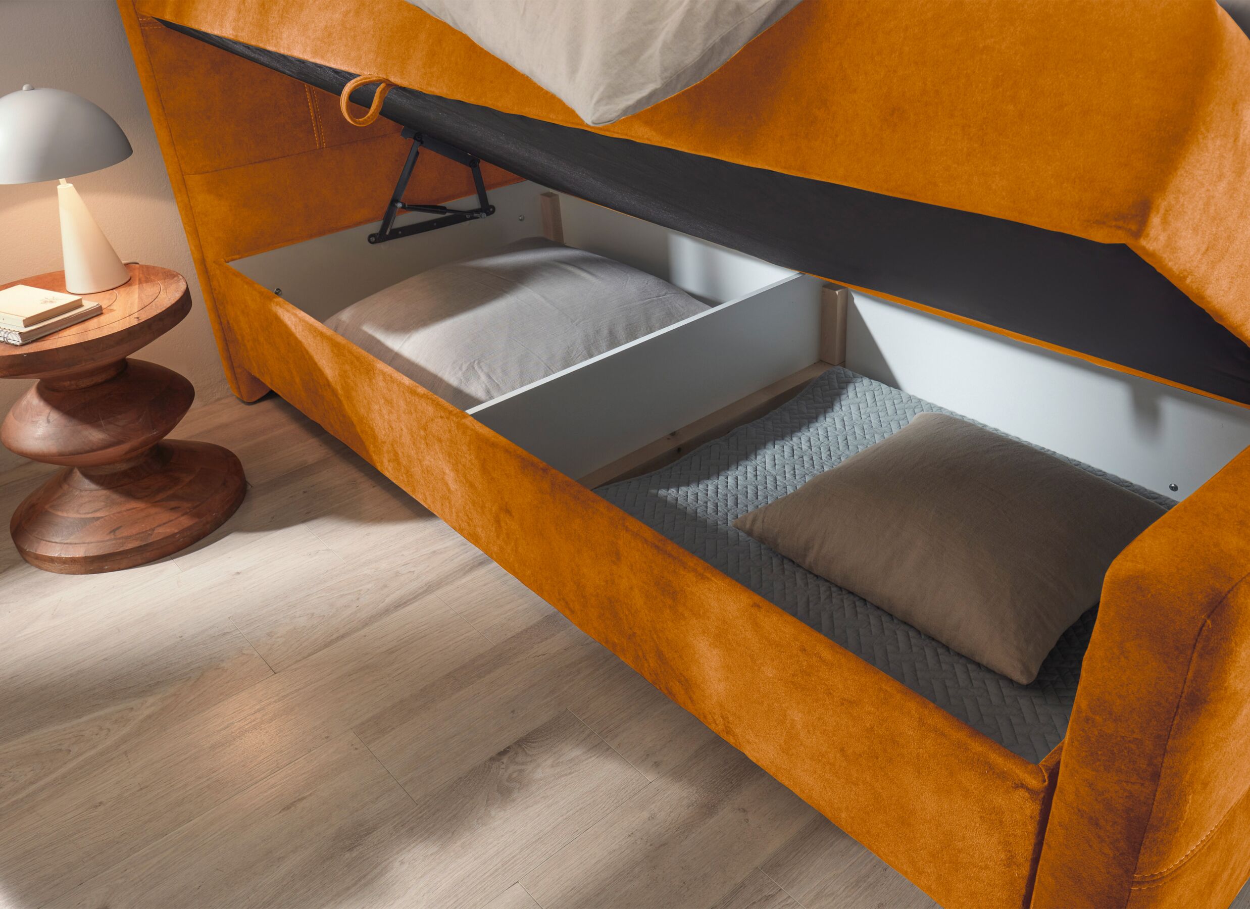 Foto ambiance - Lit box Valetta 180x200cm - tissu - amber avec rangement