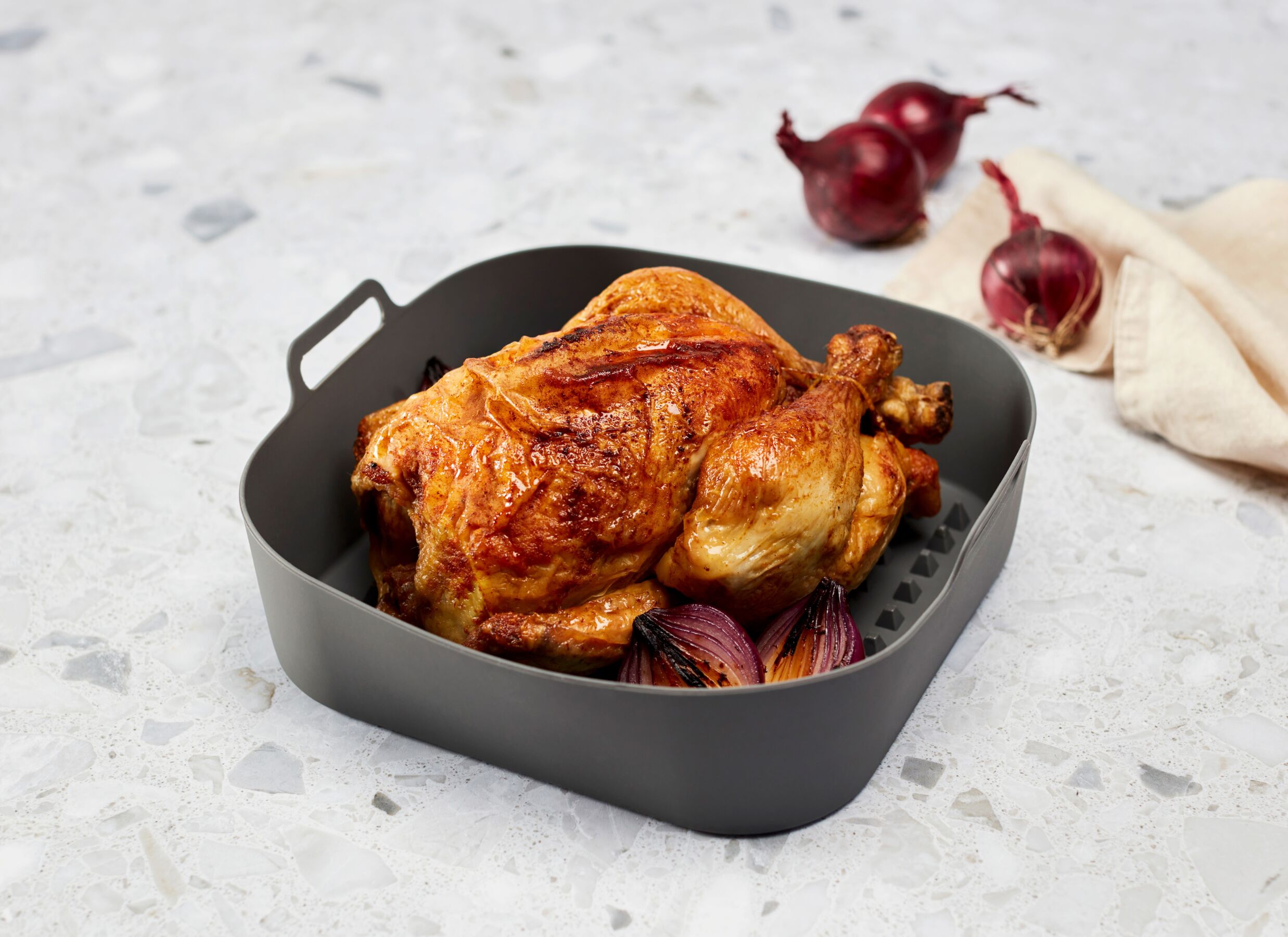 Sfeerfoto - Airfryer mandje 22x21x7,5cm - silicoon - grijs