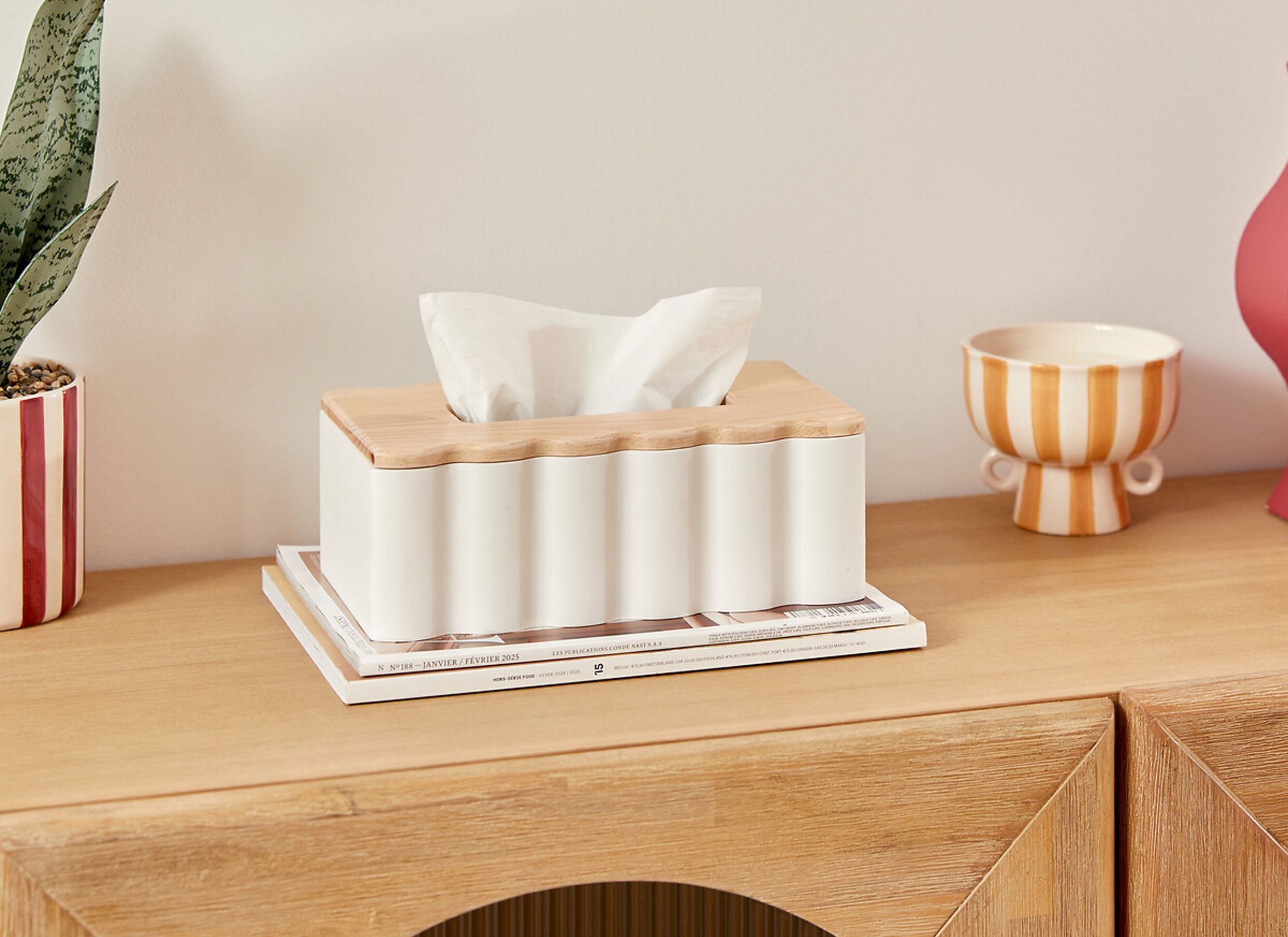 Foto ambiance - Boite à mouchoirs Cheri 24x15x9cm - MDF - blanc & naturel