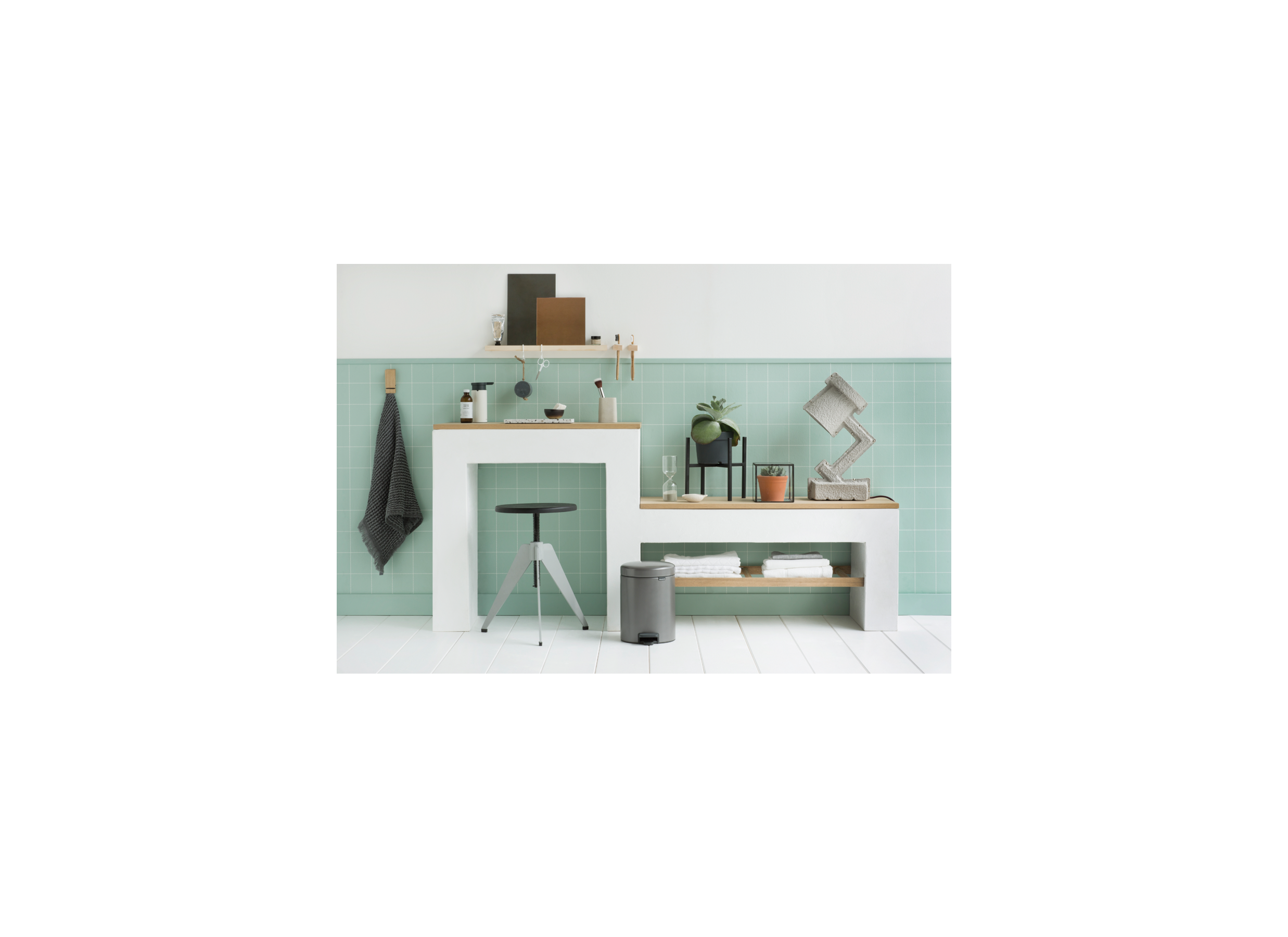 Foto ambiance - Poubelle à pédale NewIcon Brabantia 5L platinum