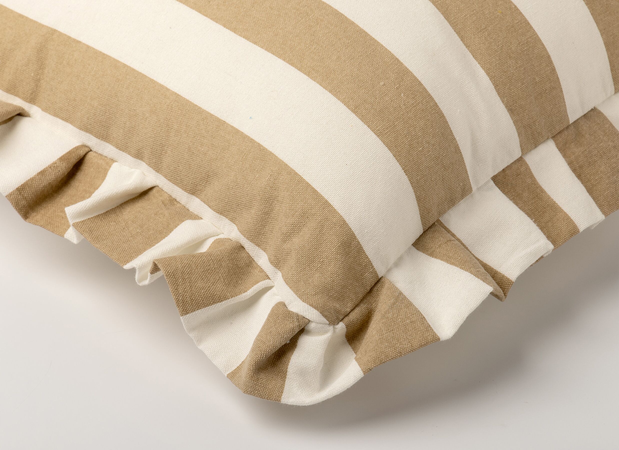 Detail - Coussin Bella 45x45cm - polyester & coton & viscose - irish cream