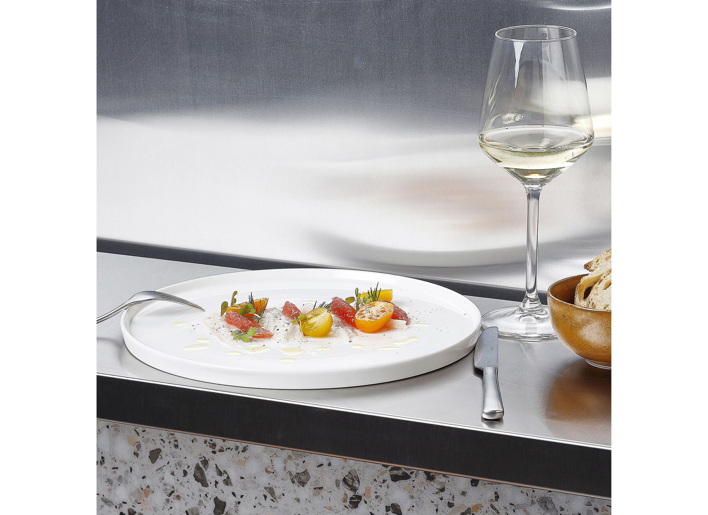 Foto ambiance - Assiette Gusto Ø26,5cm - porcelaine - blanc