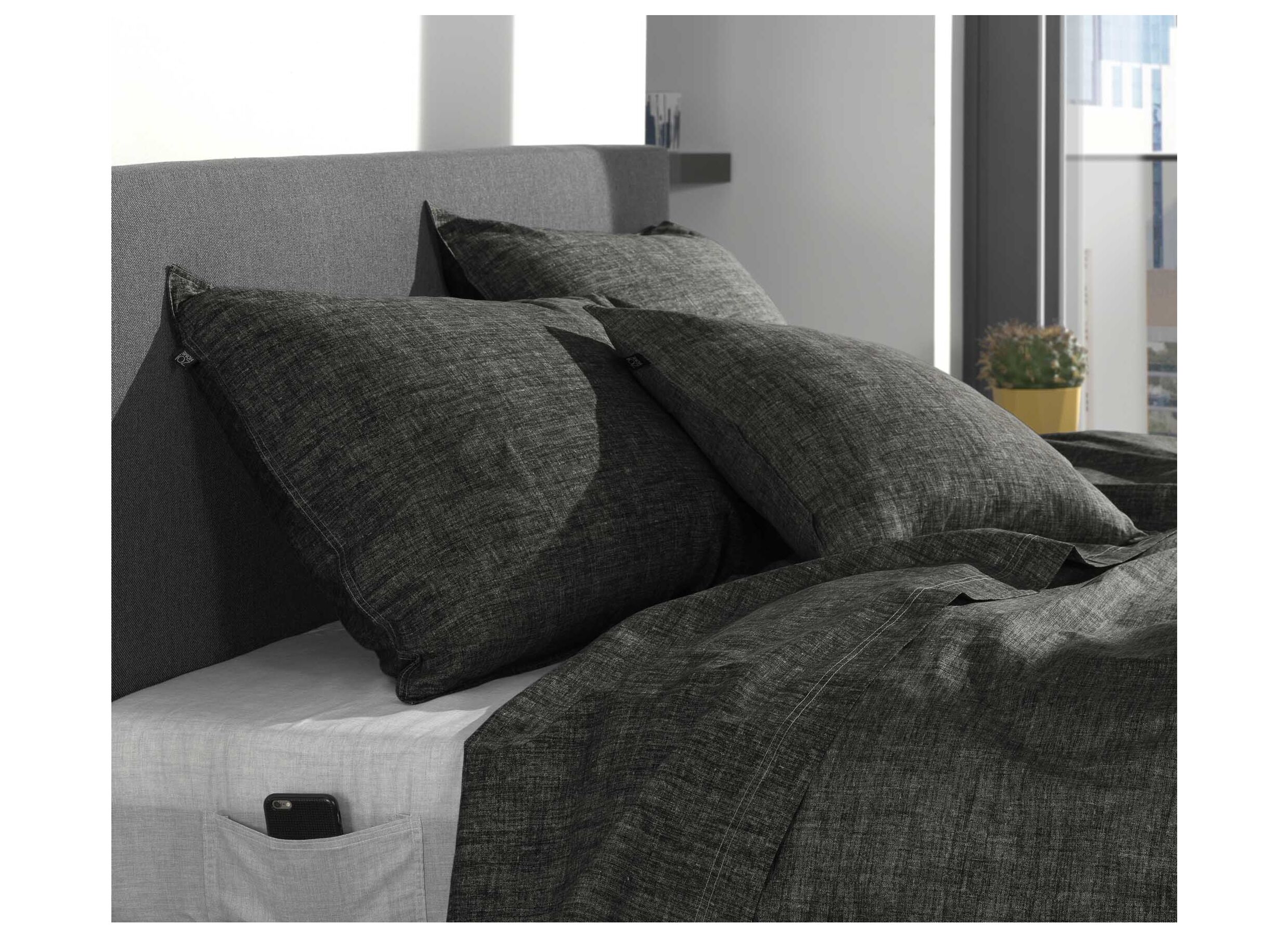 Foto ambiance - Taie d'oreiller 70x60cm midnight black