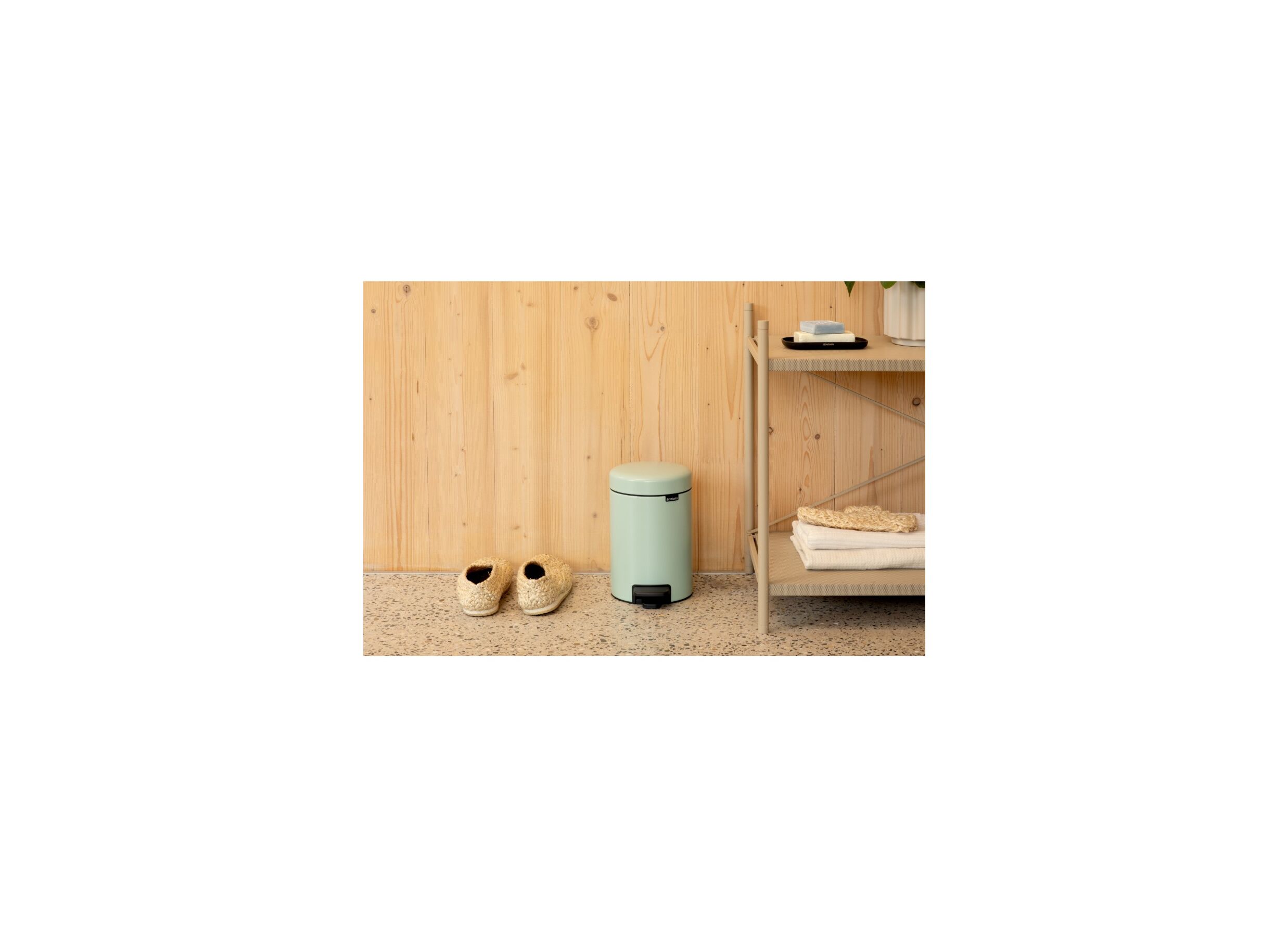 Foto ambiance - Poubelle à pédale Newicon Brabantia 3L jade green