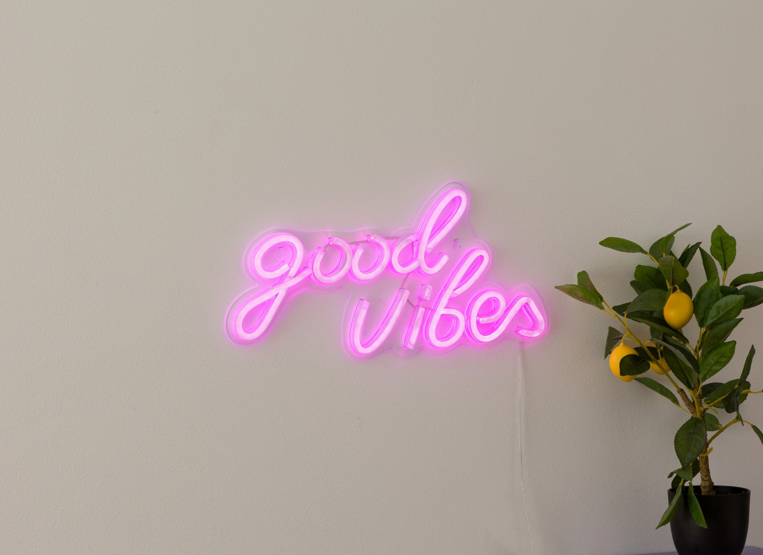 Sfeerfoto - Ledlamp Neon Good Vibes 40,5x20cm - kunststof - roze
