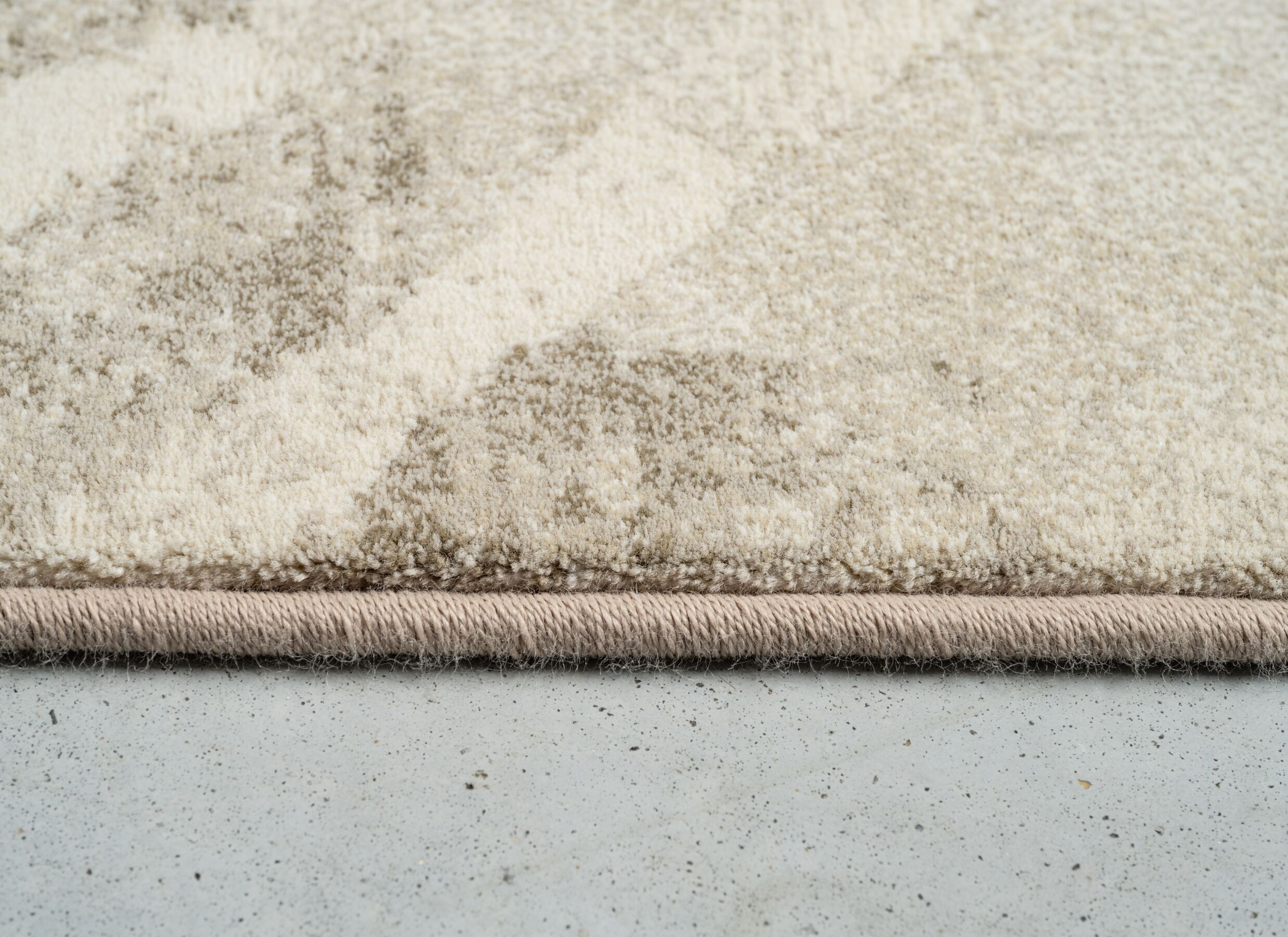 Detailfoto - Tapijt Aspero 120x170cm - heatset polypropyleen - beige
