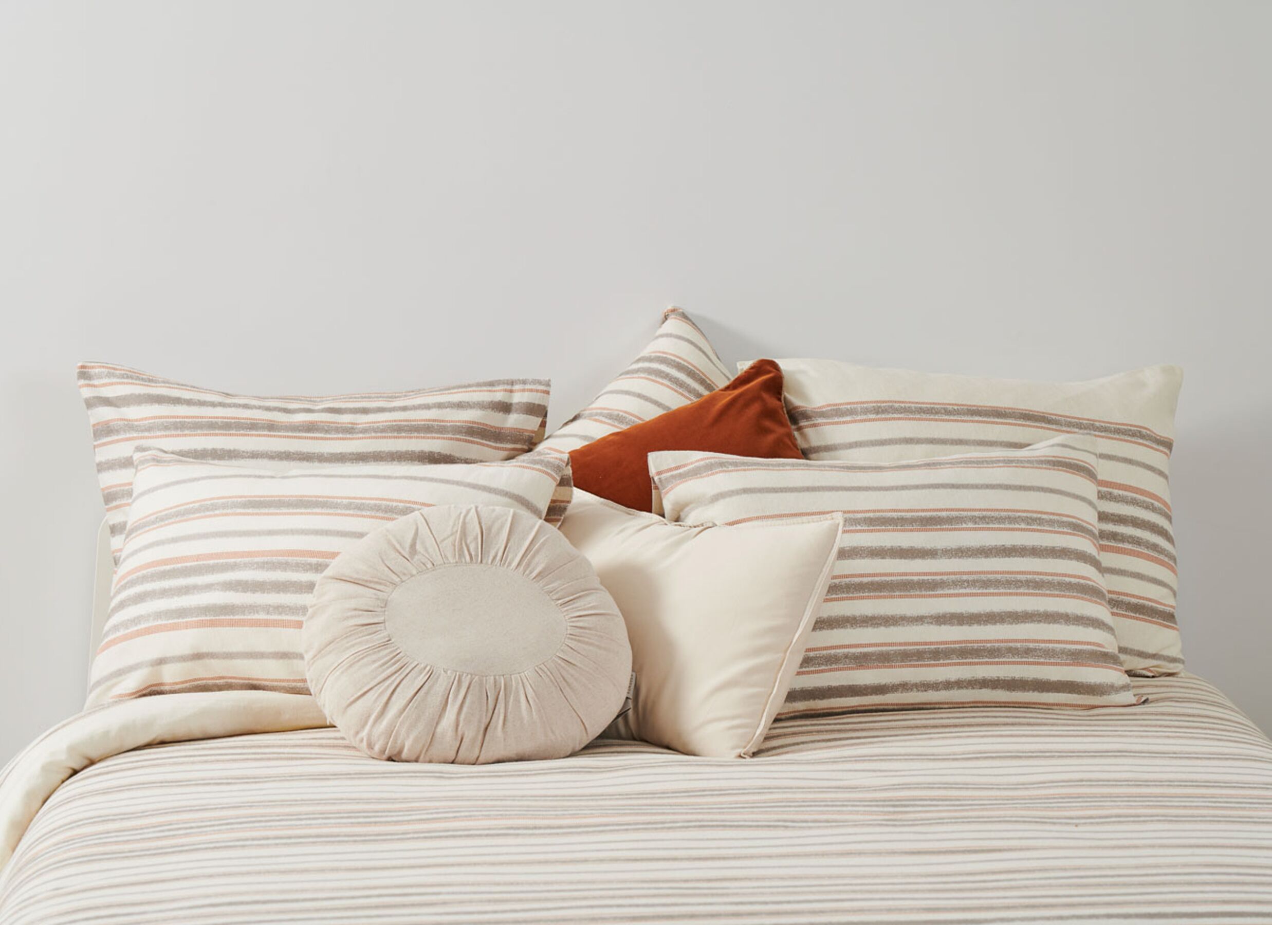 Sfeerfoto - Dekbedovertrek Austin 240x200/220cm - flanel - beige