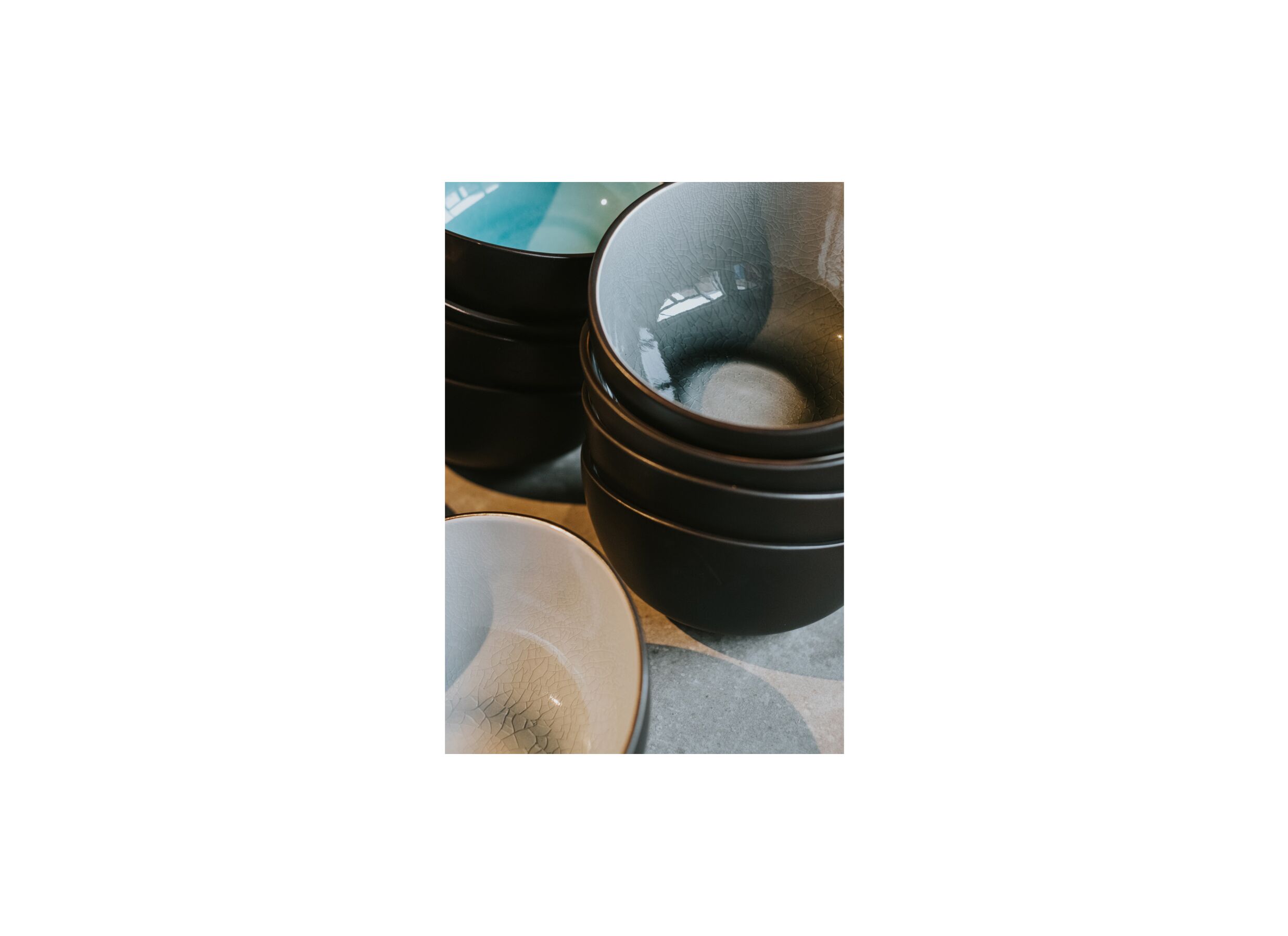 Sfeerfoto - Schaal Streetfood festival 7,5x6,8cm keramiek multicolor