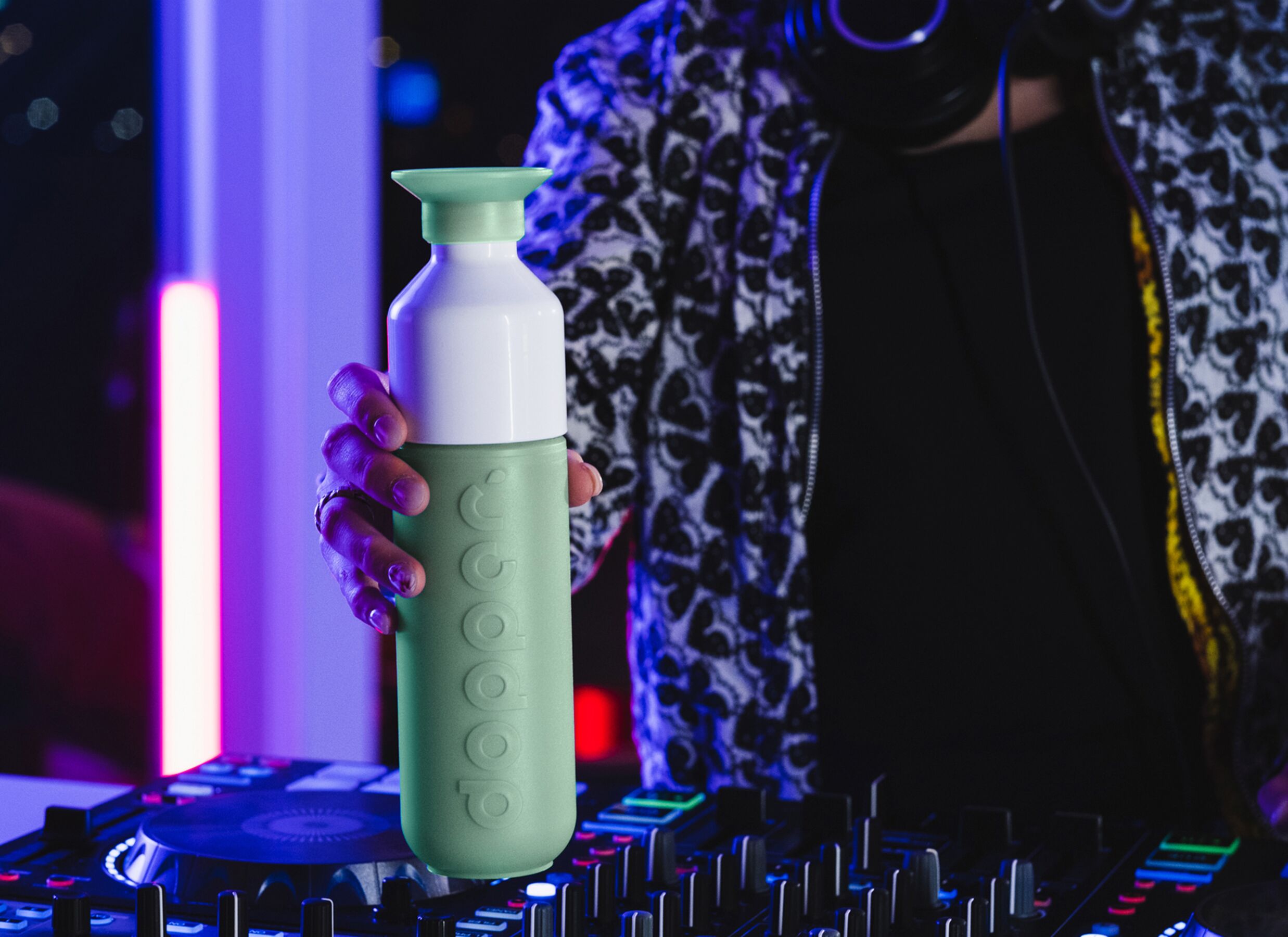 Foto ambiance - Gourde Dopper 45 cl - Plastique - Moody mint