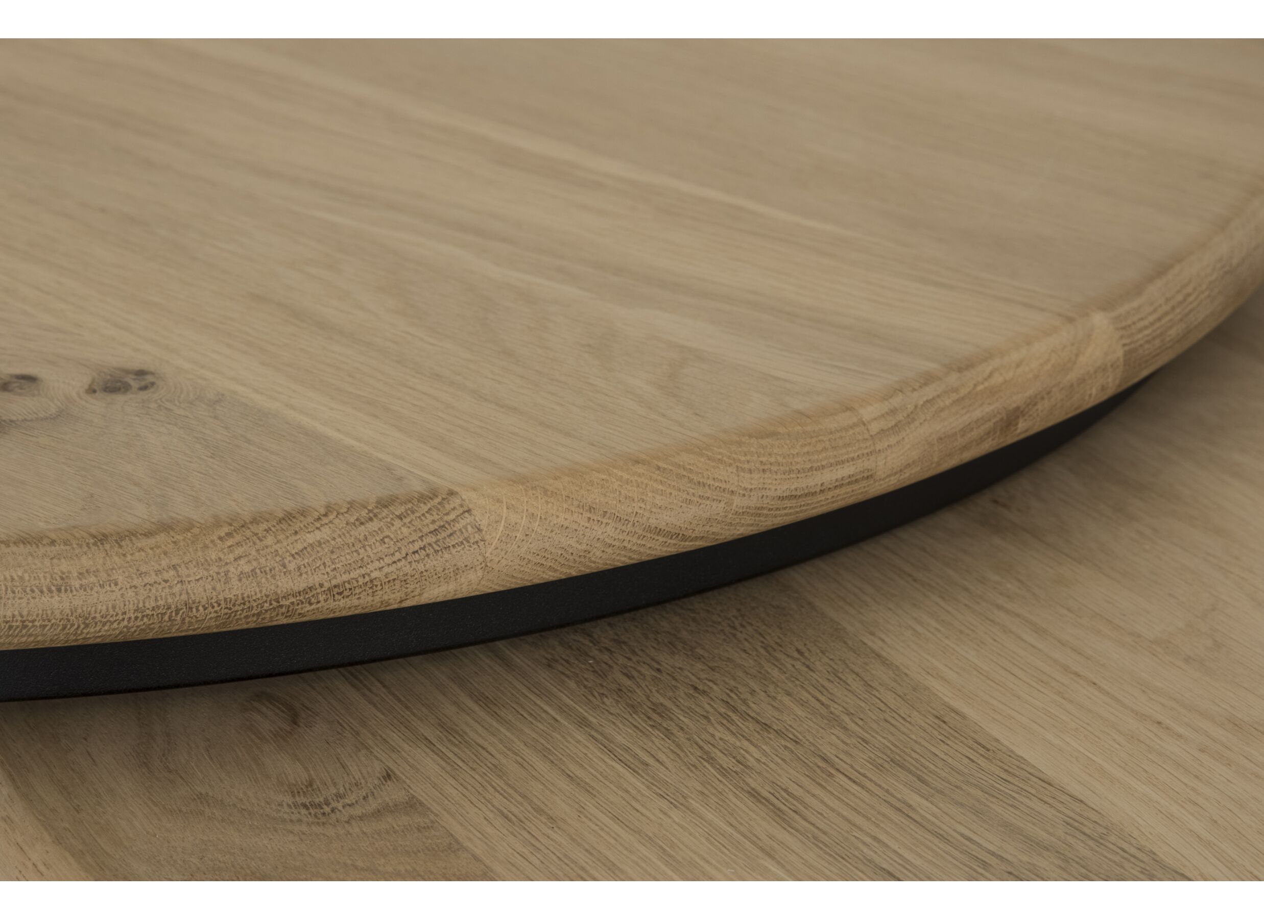 Detailfoto - Salontafel Bluesette Ø70/Ø50cm - eik massief - naturel - set van 2