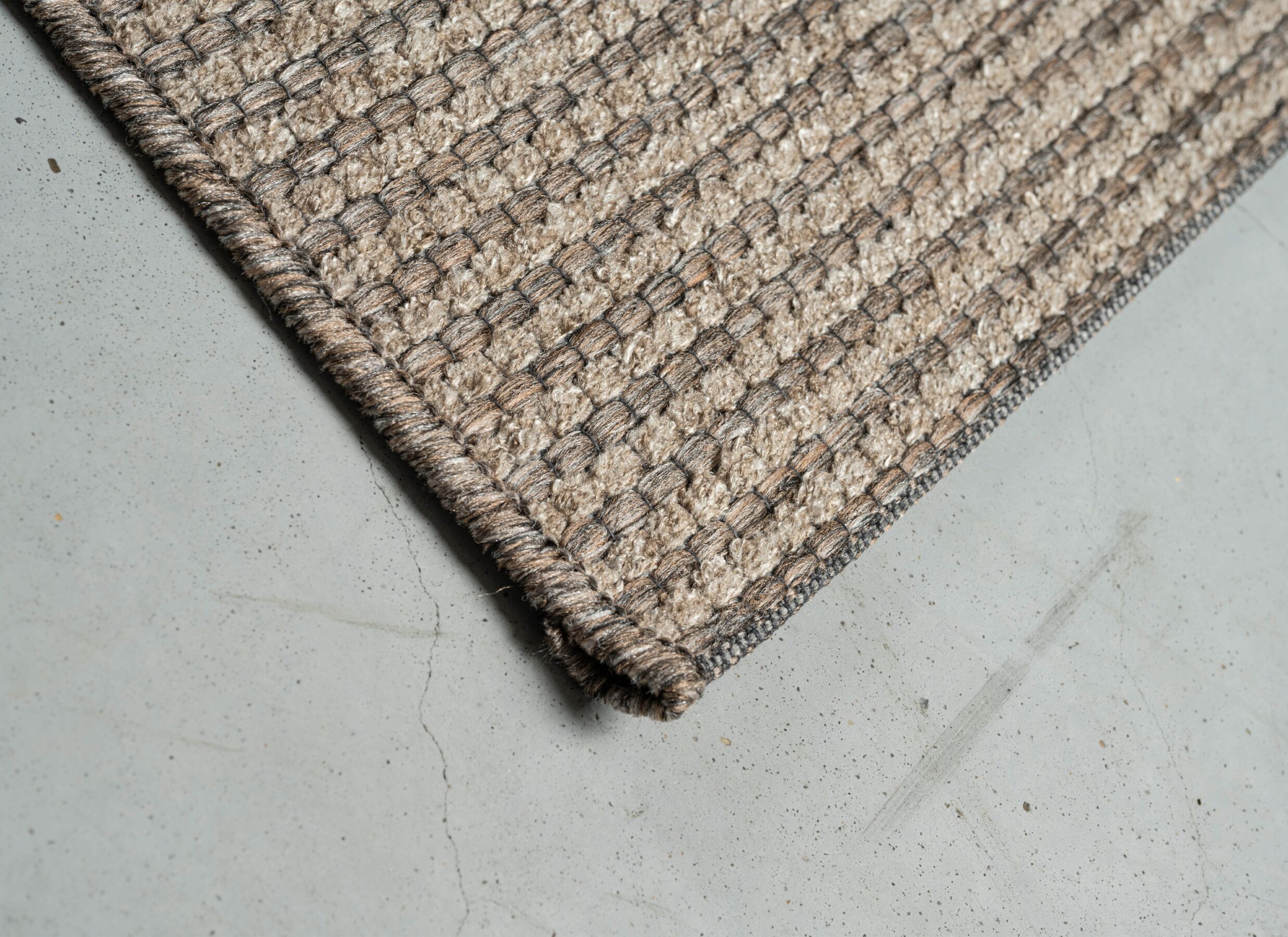 Detail - Tapis Makabi 120x170cm - polyester & polypropylène - marron