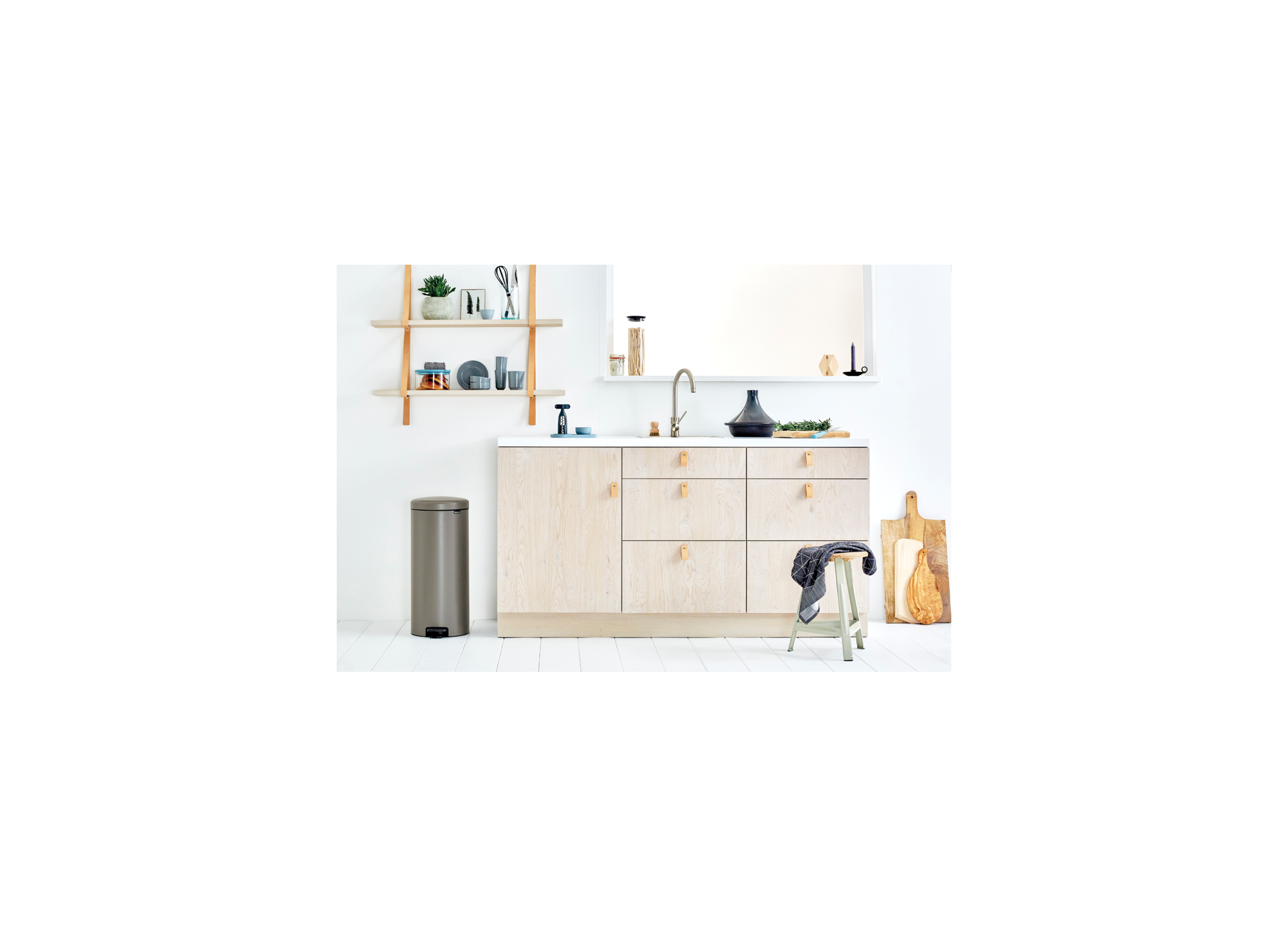 Sfeerfoto - Pedaalemmer NewIcon Brabantia 30L platinum