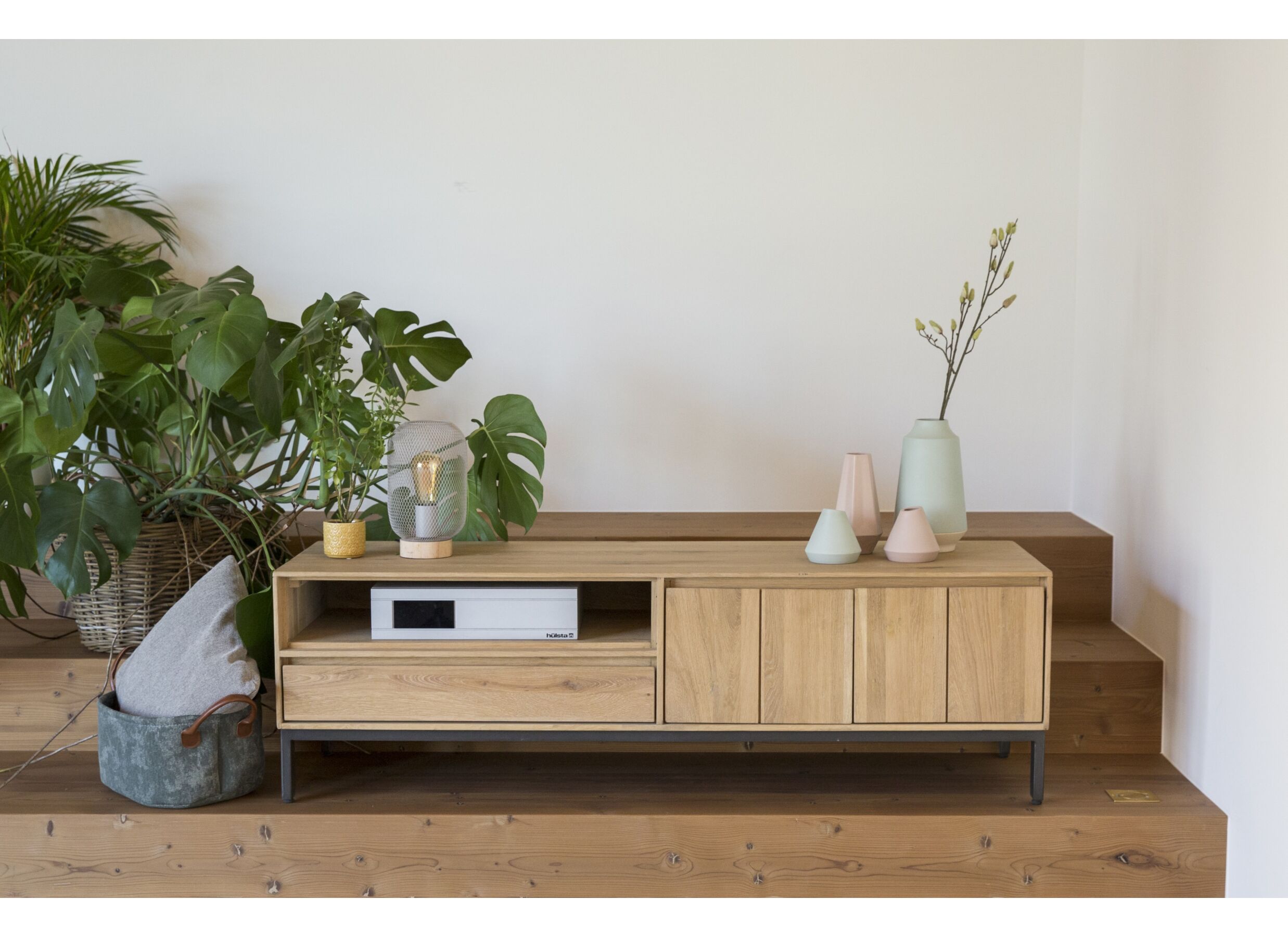 Tv-meubel Polar 145cm - eik massief & fineer & decor - naturel