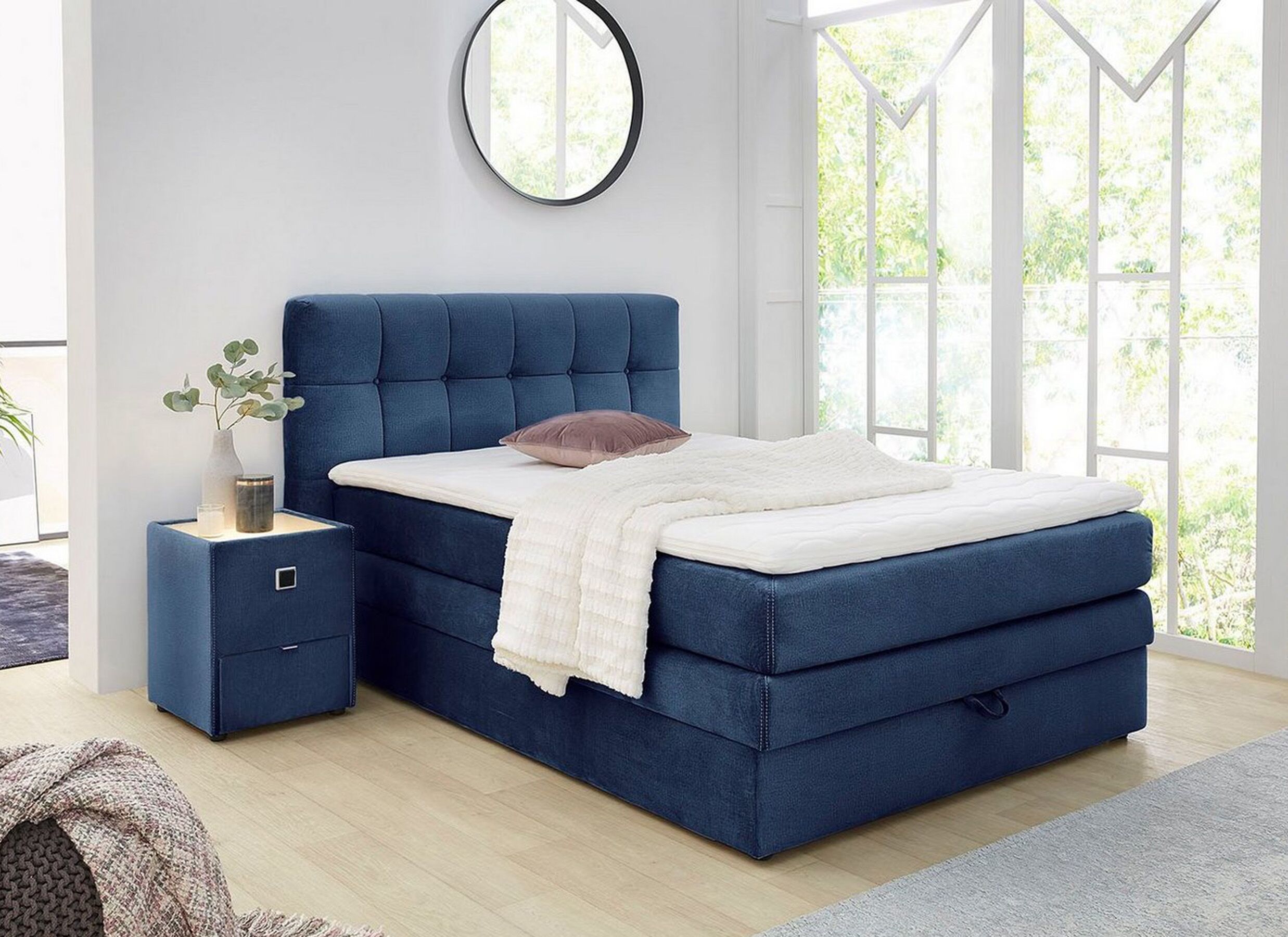 Plus Important - Boxspring Amy 140x200cm - tissu - bleu foncé avec rangement