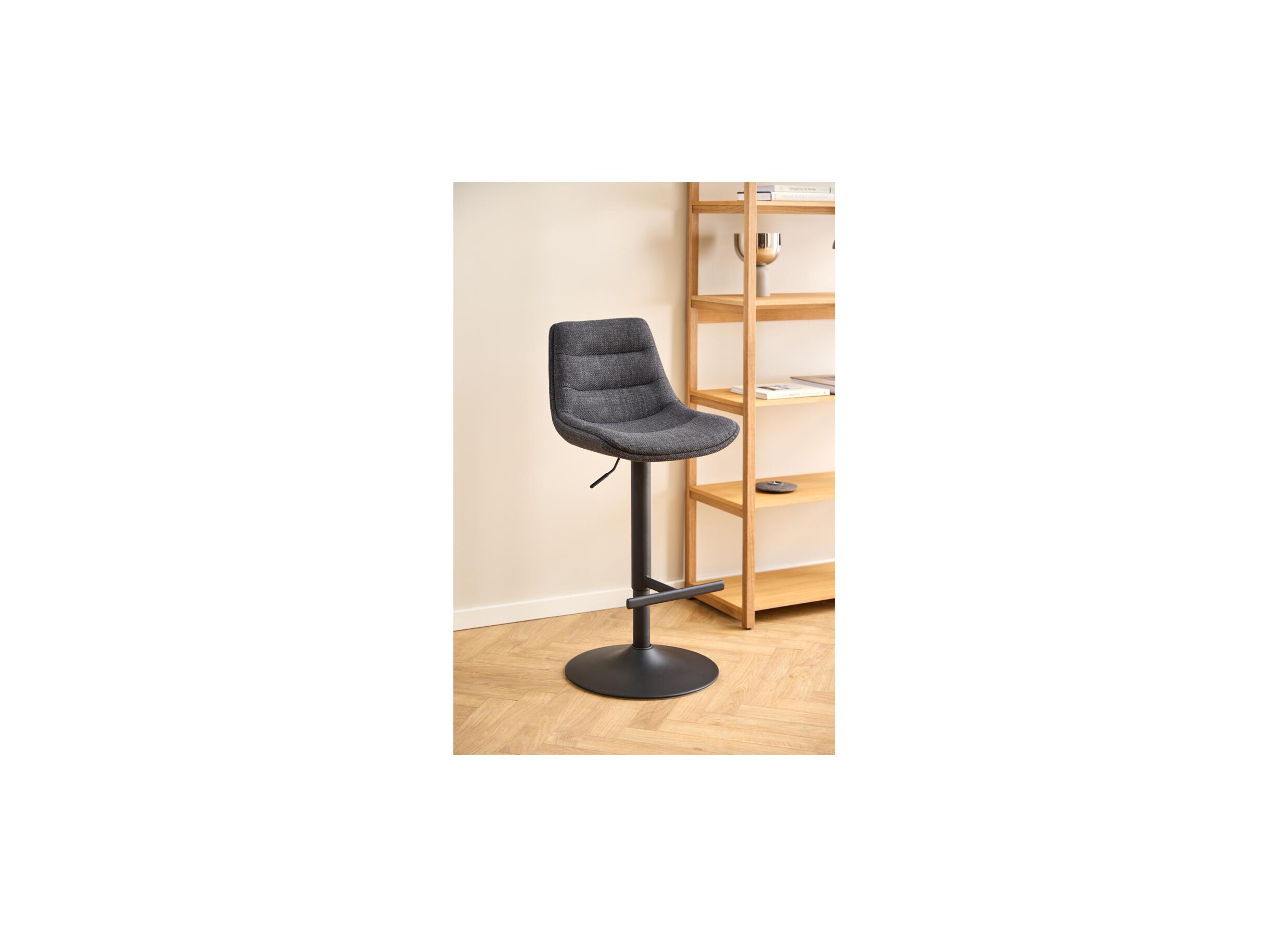 Sfeerfoto - Barstoel ZH65-86cm - stof - donkergrijs