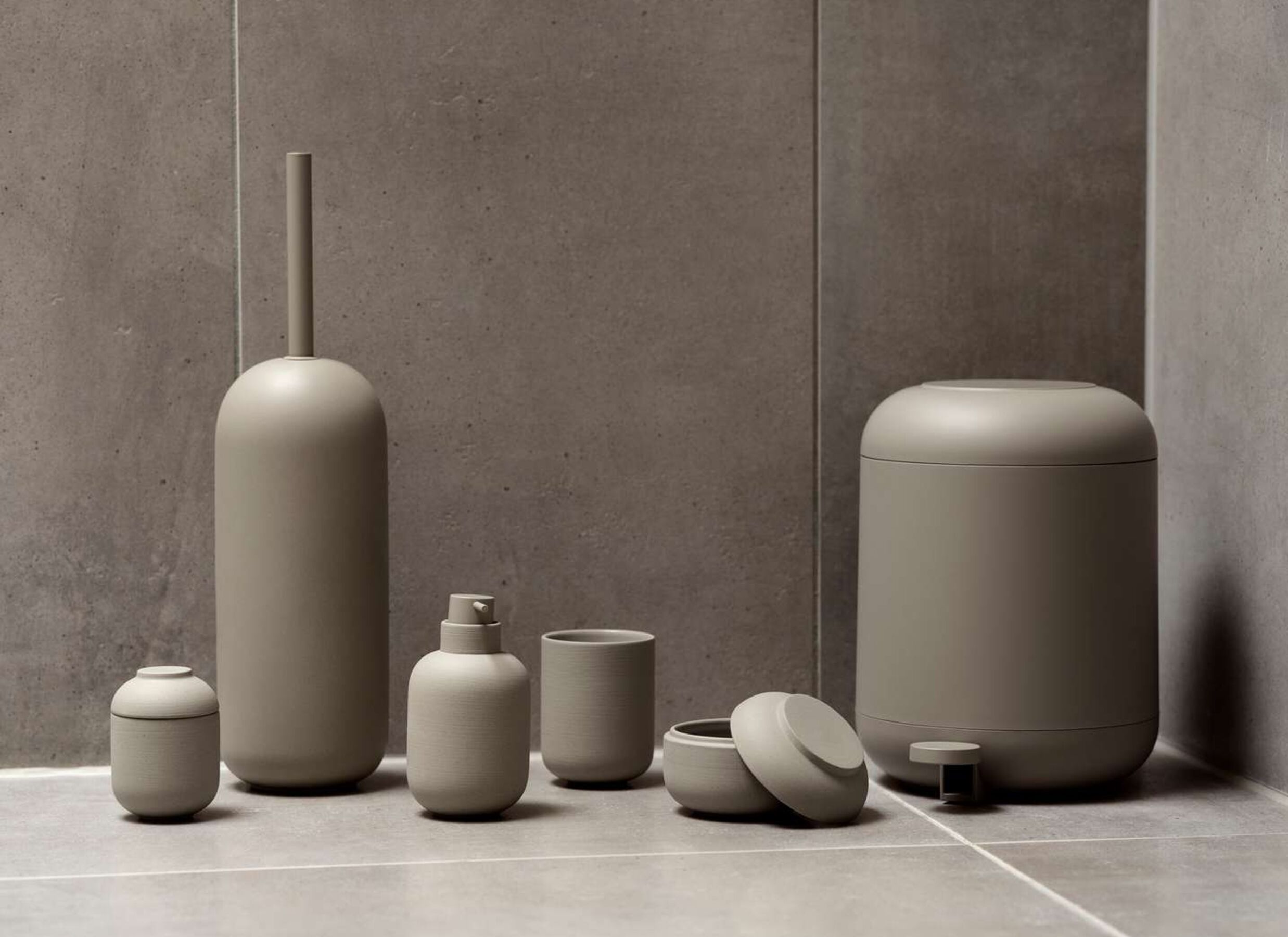 Foto ambiance - Distributeur de savon Sensu Ø7,50x13cm - céramique - taupe