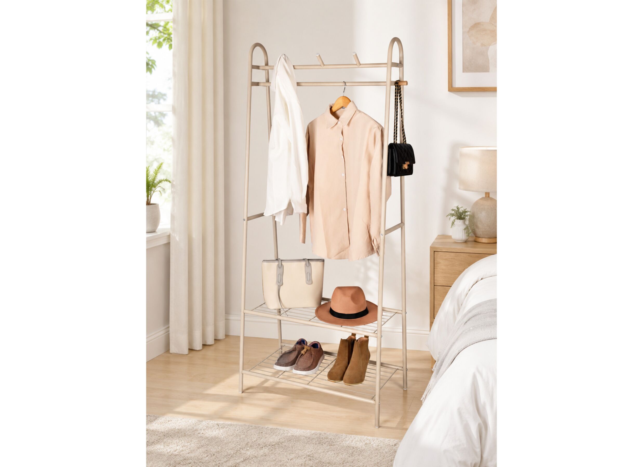 Sfeerfoto - Kledingrek Sneaker 80x40x170cm - metaal & hout - beige