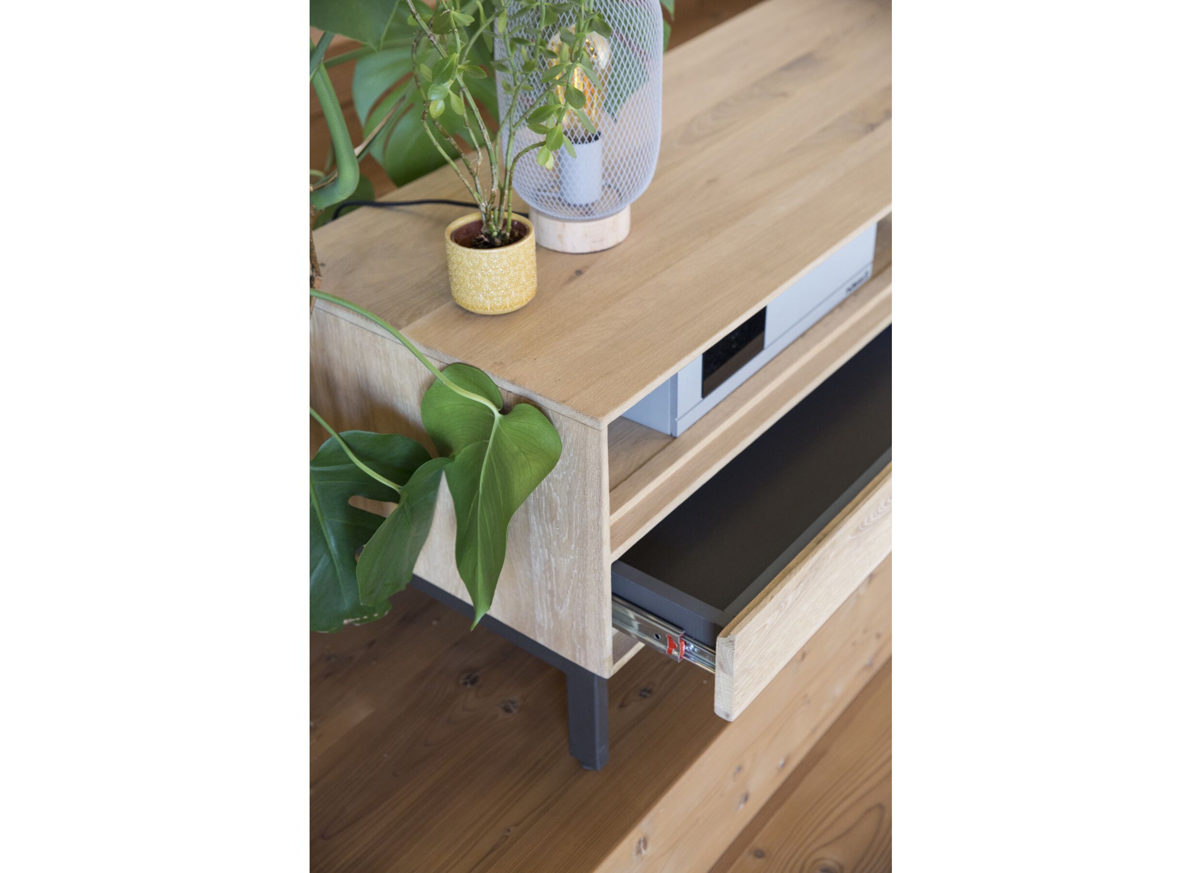 Tv-meubel Polar 145cm - eik massief & fineer & decor - naturel