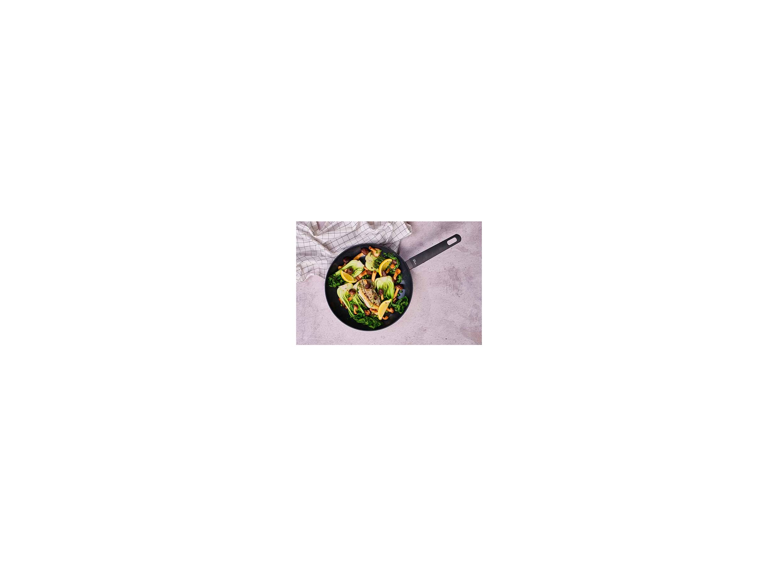 Sfeerfoto - Braadpan Full Black Ø28cm