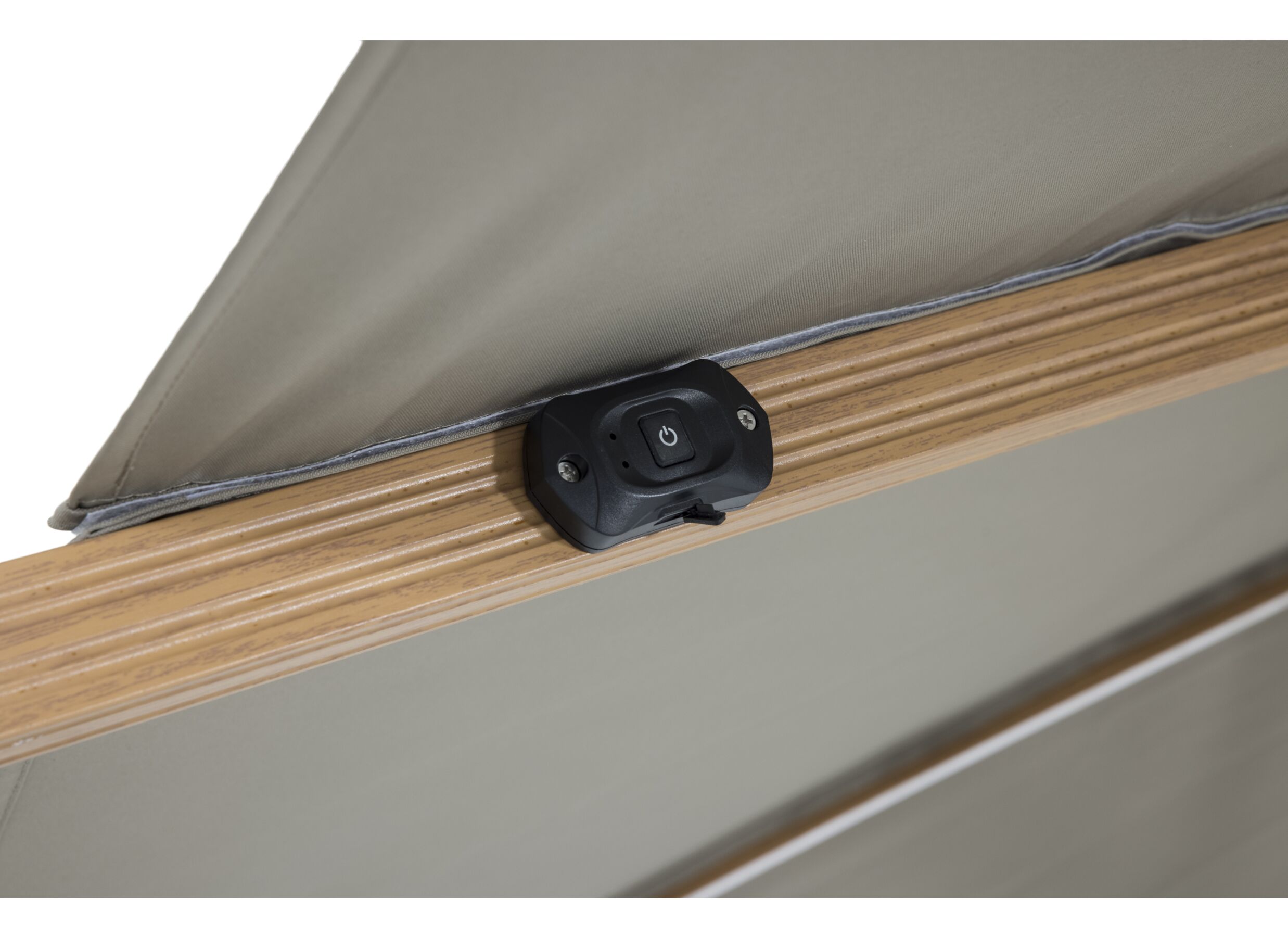 Parasol déporté Aura 250x250xm taupe avec couverture