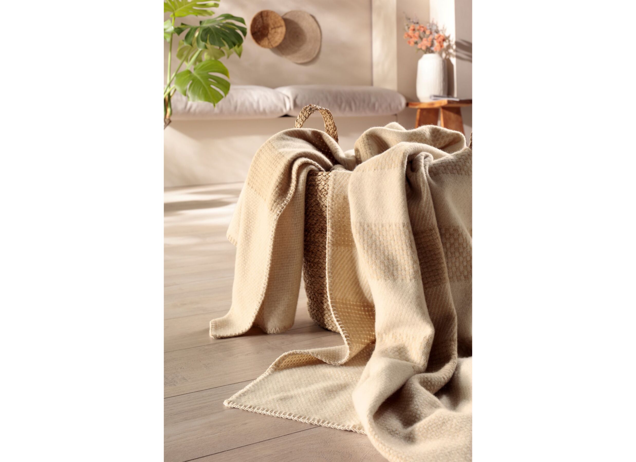 Sfeerfoto - Plaid Crossweft Beige 150x200cm - wol - beige