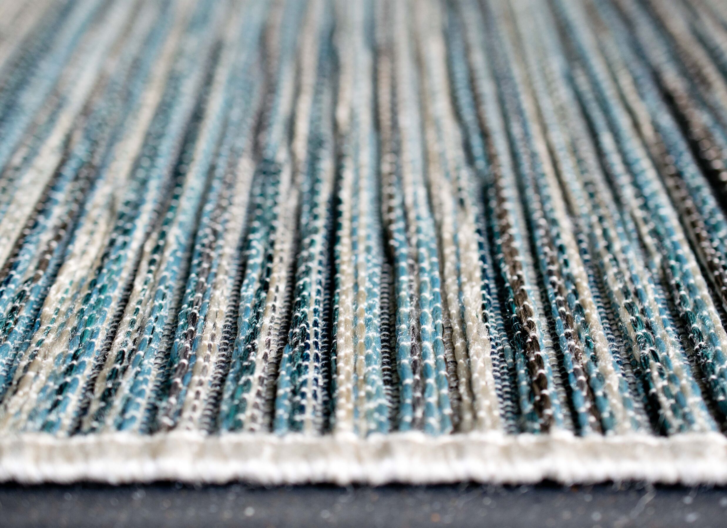 Detailfoto - Buitentapijt Brandon 240x330cm - polypropyleen - grijs & blauw