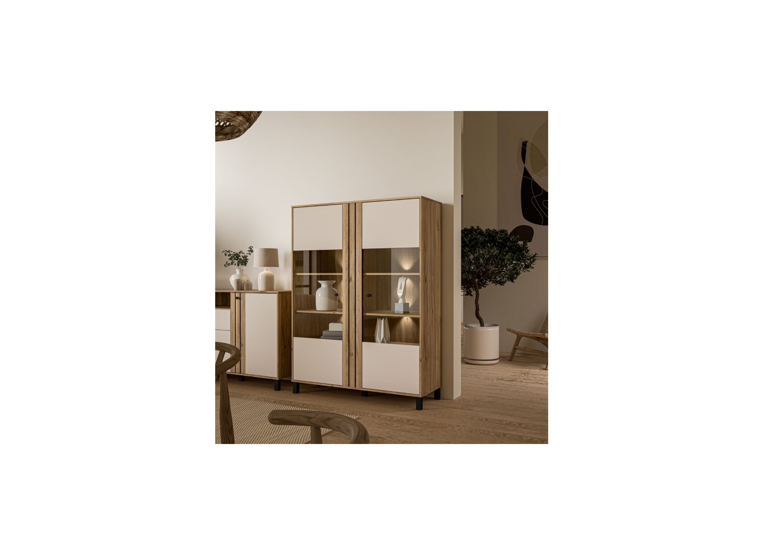 Sfeerfoto - Vitrinekast Killarney 121cm - decor - mauvela oak/sand