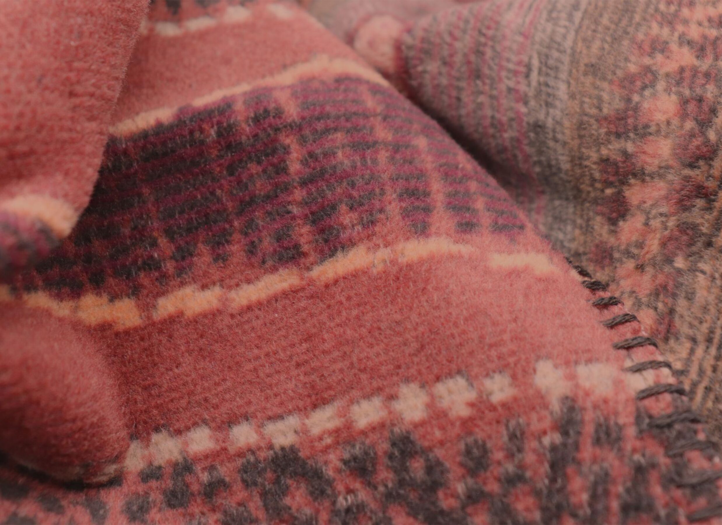 Detailfoto - Plaid Crafted Lines 150x200cm - katoen & polyacryl - rood