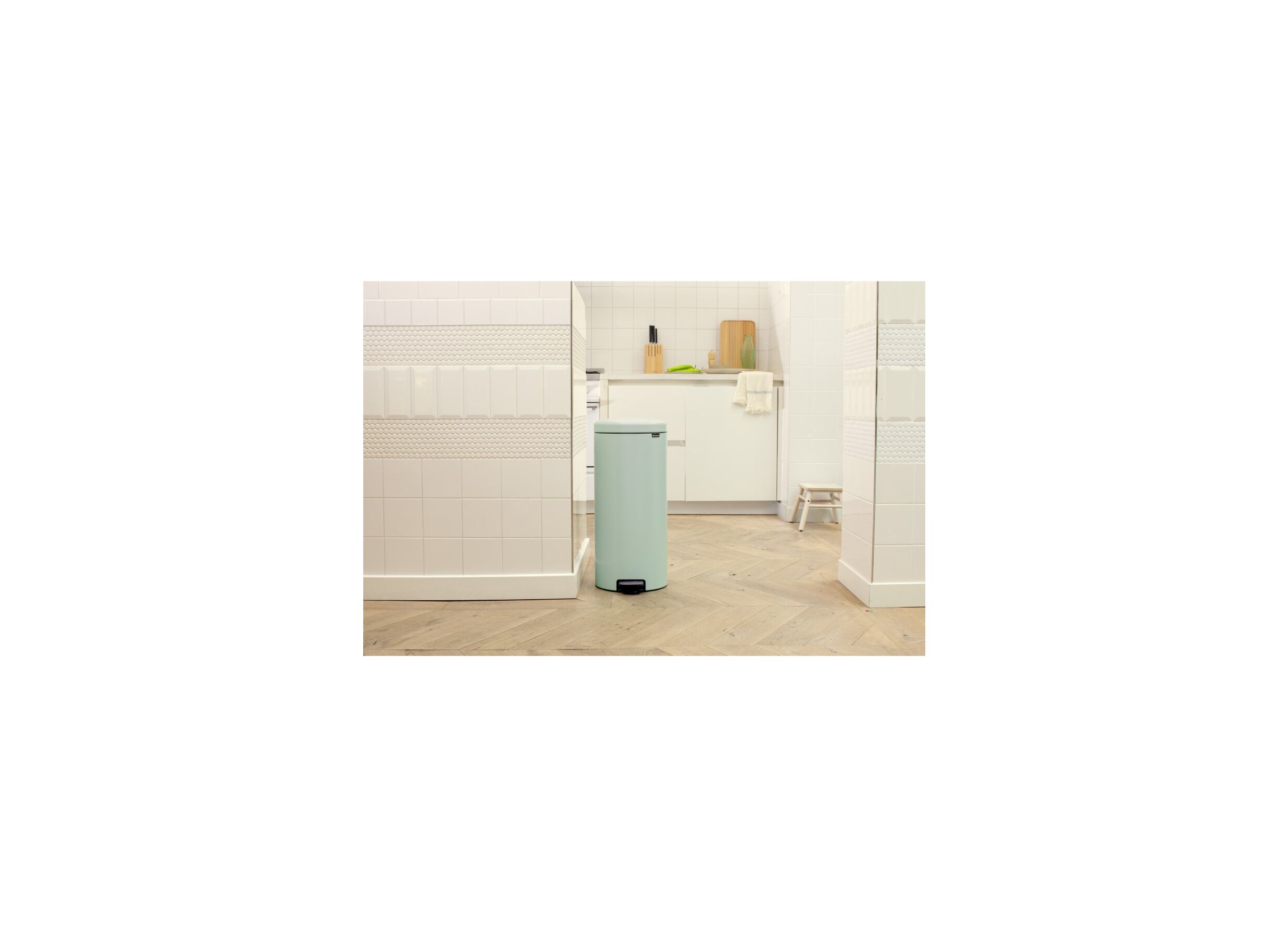 Foto ambiance - Poubelle à pédale Newicon Brabantia 30L jade green