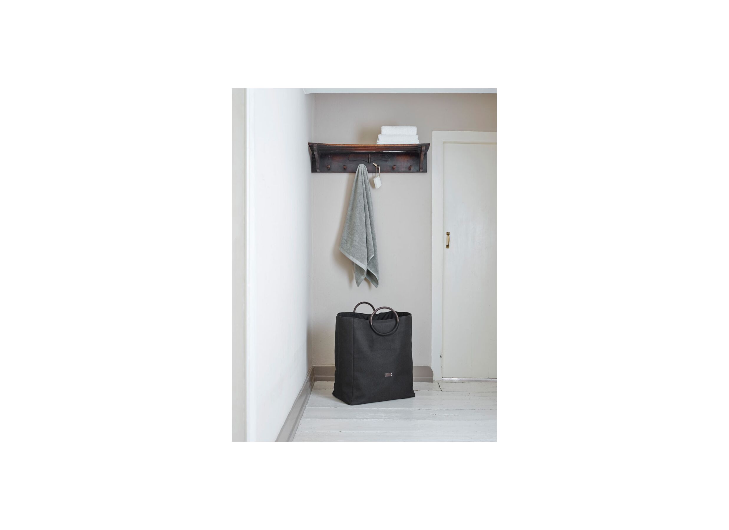 Foto ambiance - Panier à linge Jada 50x30x60cm noir