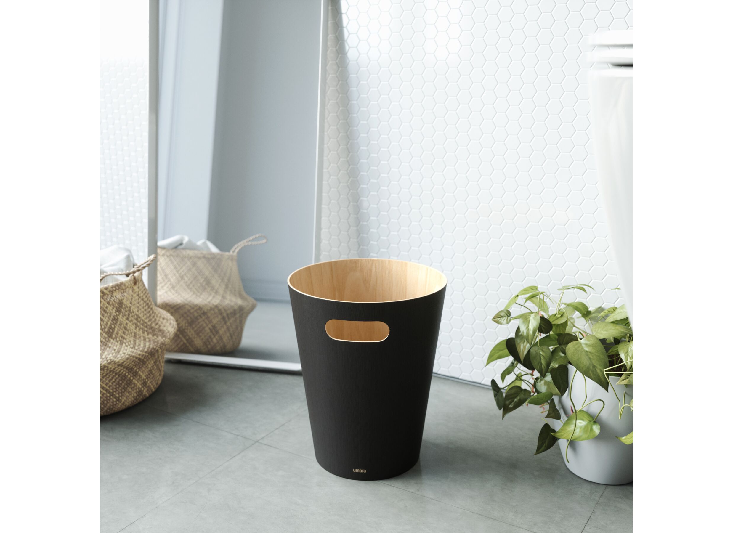 Foto ambiance - Poubelle Woodrow 7,5L noir
