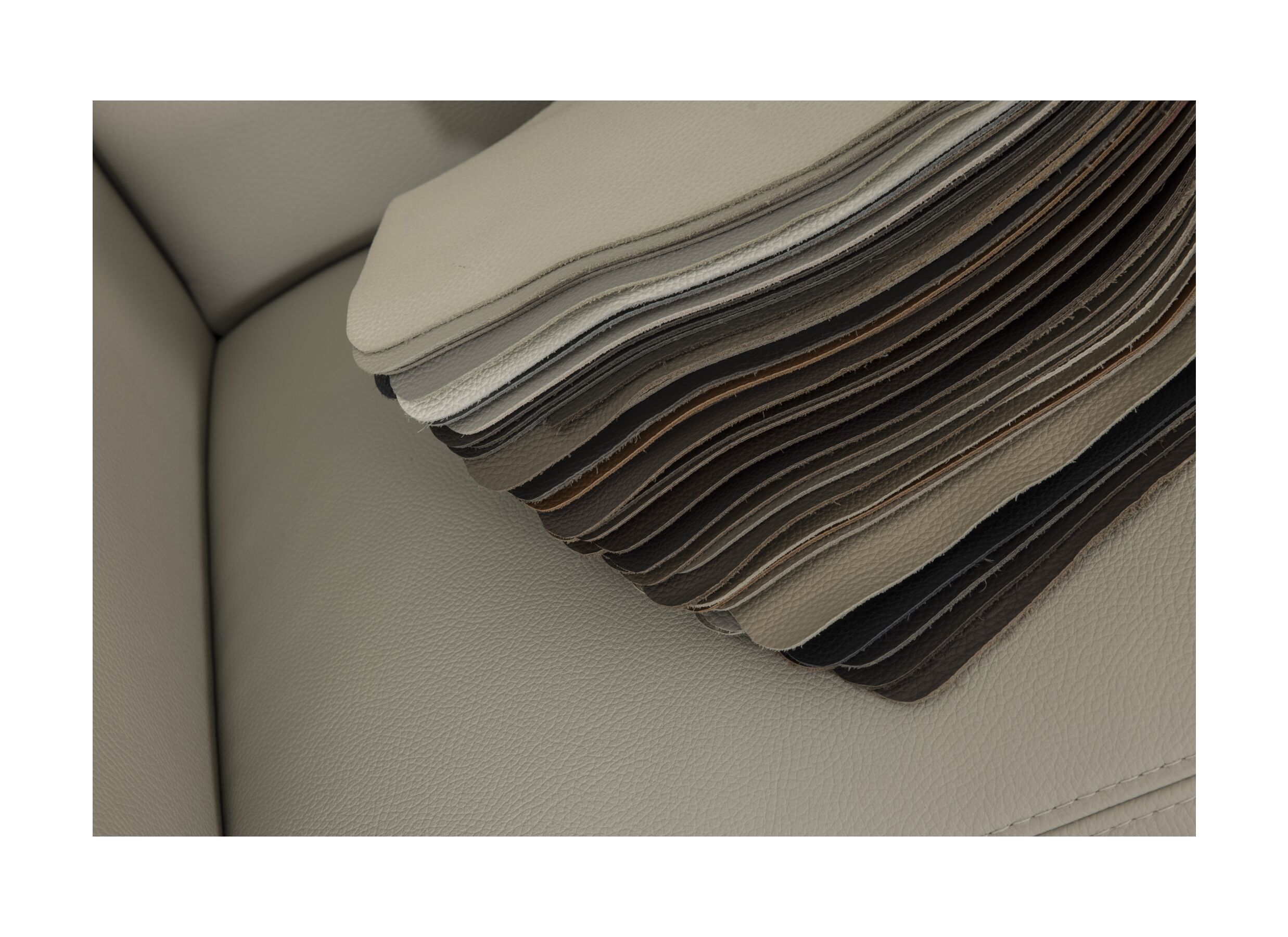 Kleurstaal - Zetel Ardo 3+2+1-zit - leder - beige met relax