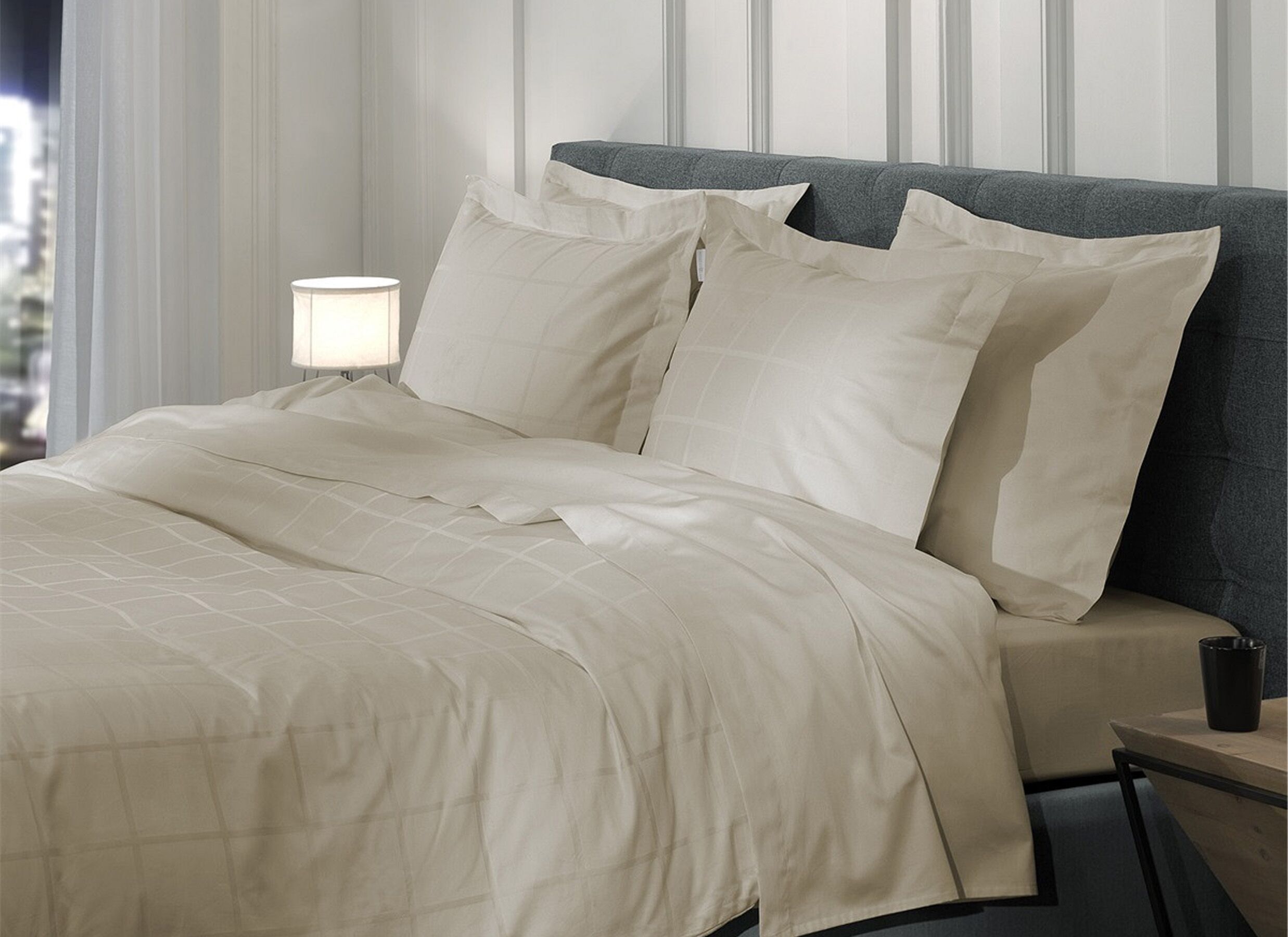Foto ambiance - Housse de couette Heckettlane Diamante 240x220cm - satin de coton - mojav sand