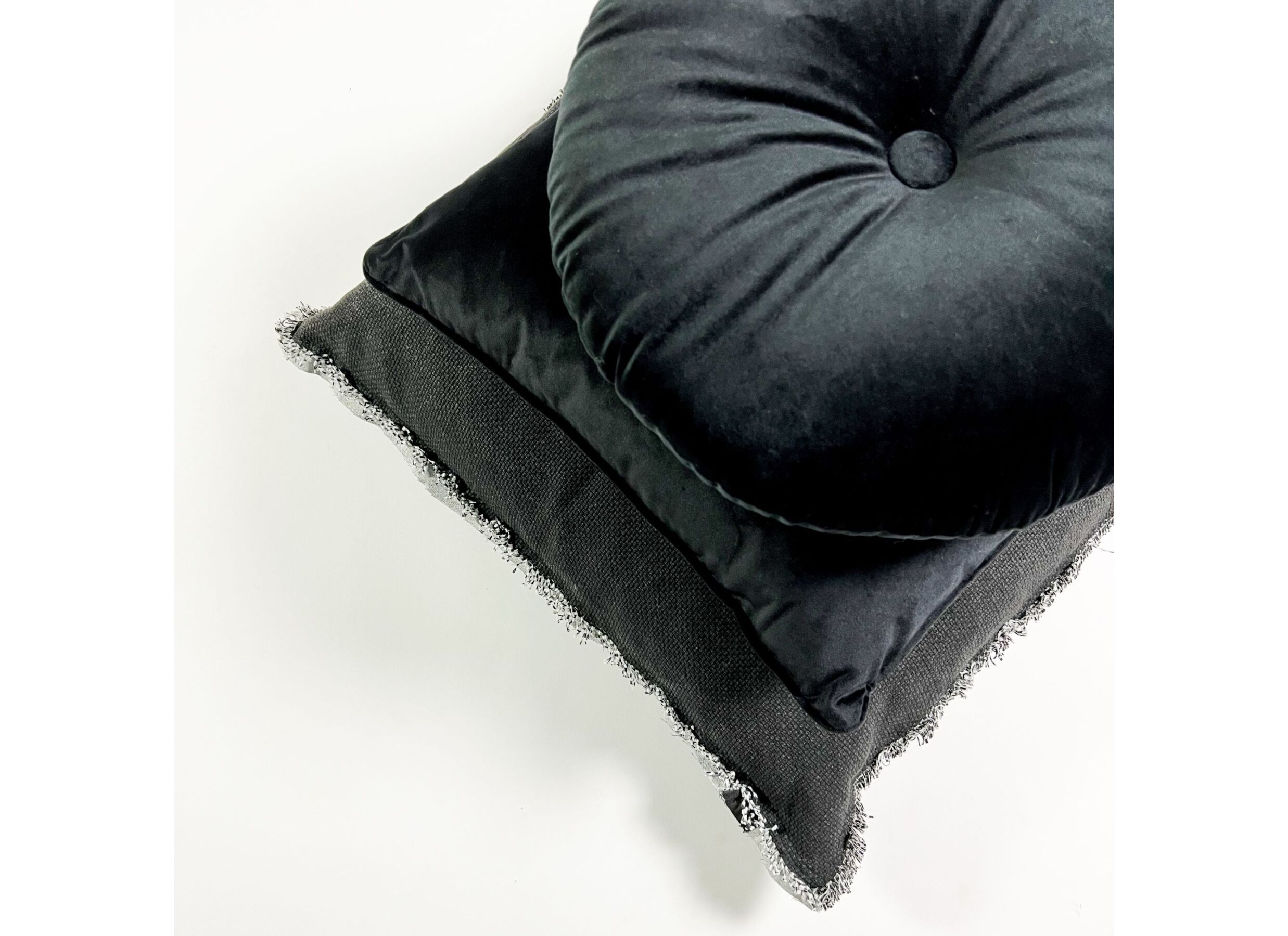 Photo ensemble - Coussin Olly 40x40cm - tissu - raven