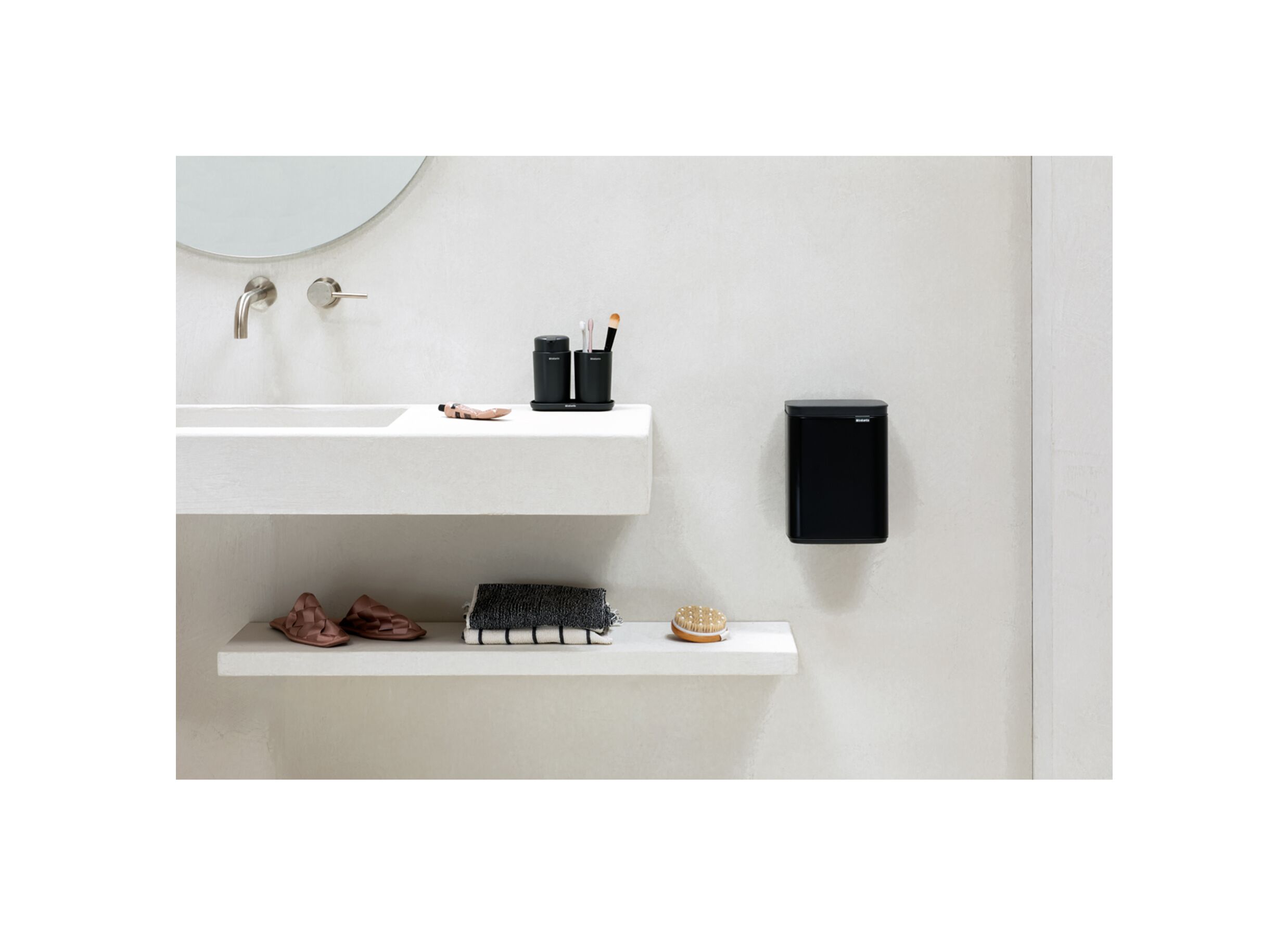 Foto ambiance - Poubelle Bo Brabantia 4L noir mat
