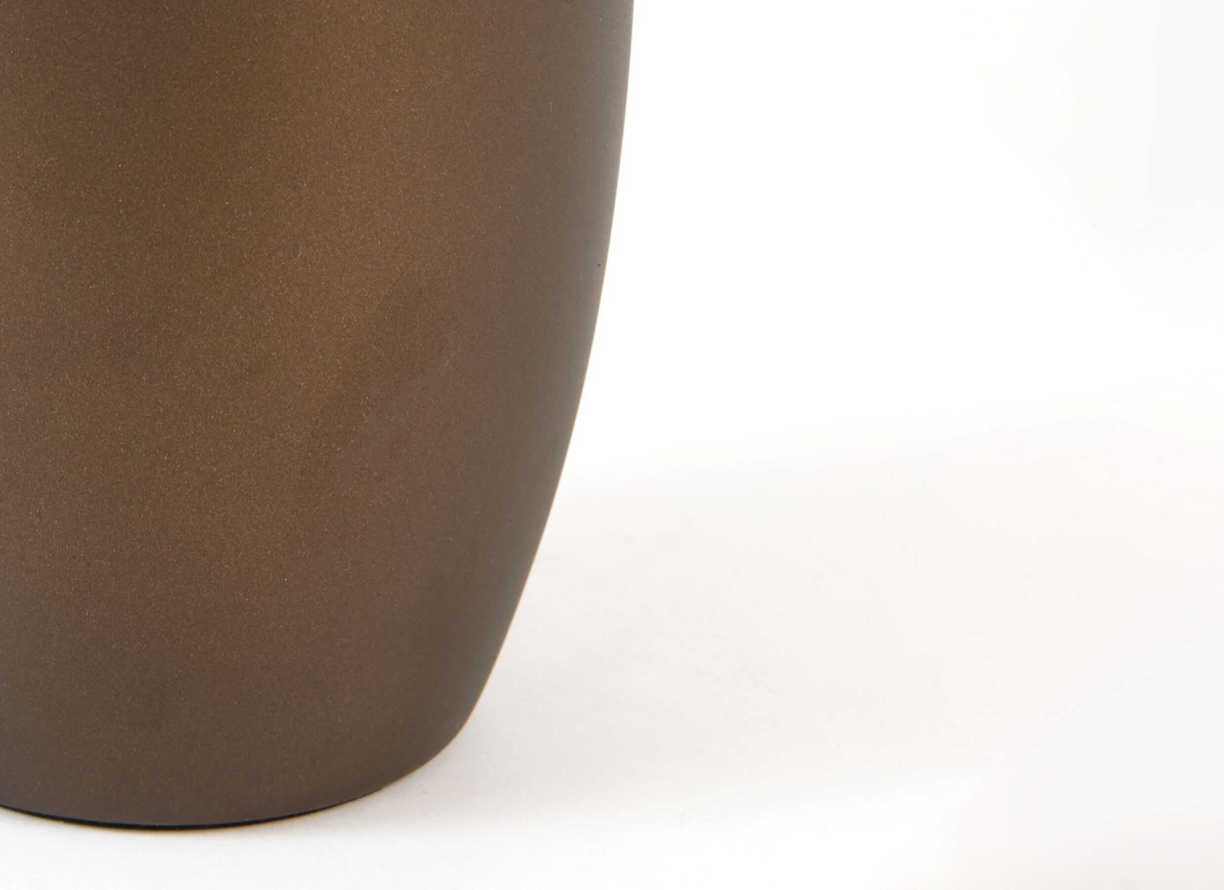 Detail - Vase Javier H34cm - métal - marron mat