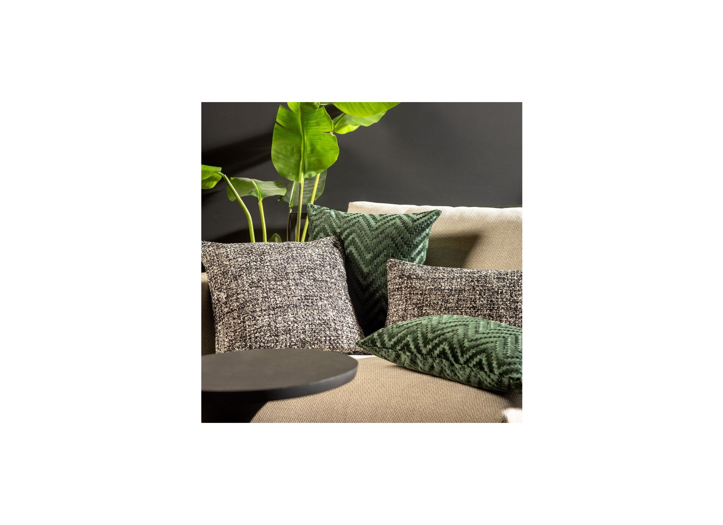 Foto ambiance - Coussin Philippe 45x45cm - coton & polyester - raven