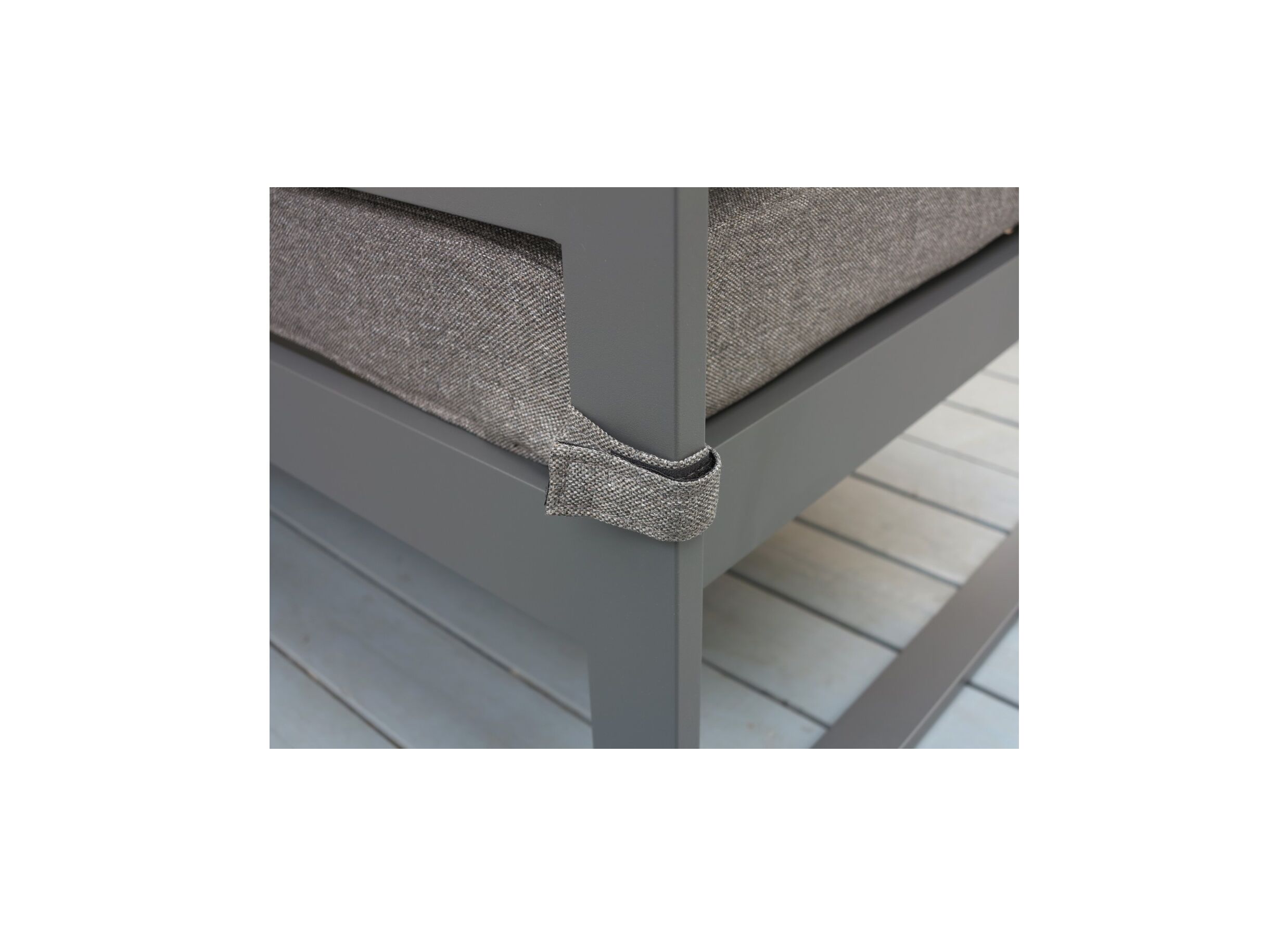 Detail - Salon lounge Yin aluminium - anthracite