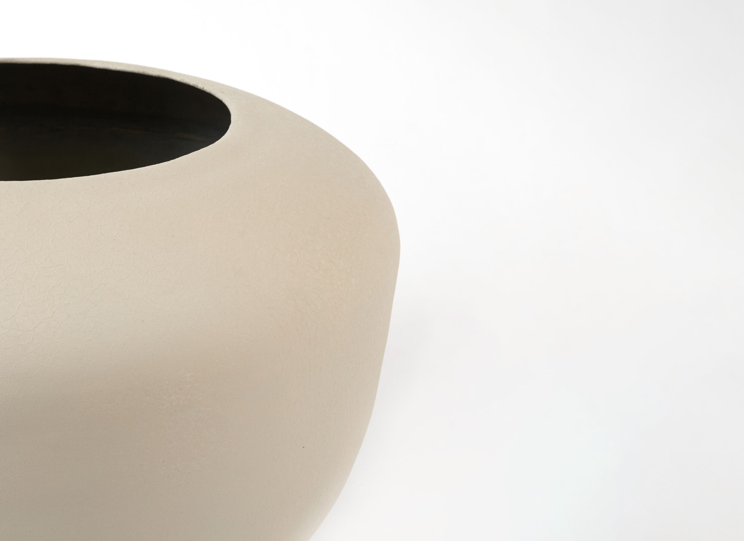 Detailfoto - Bloempot Milzo H38cm - metaal - lichtgrijs